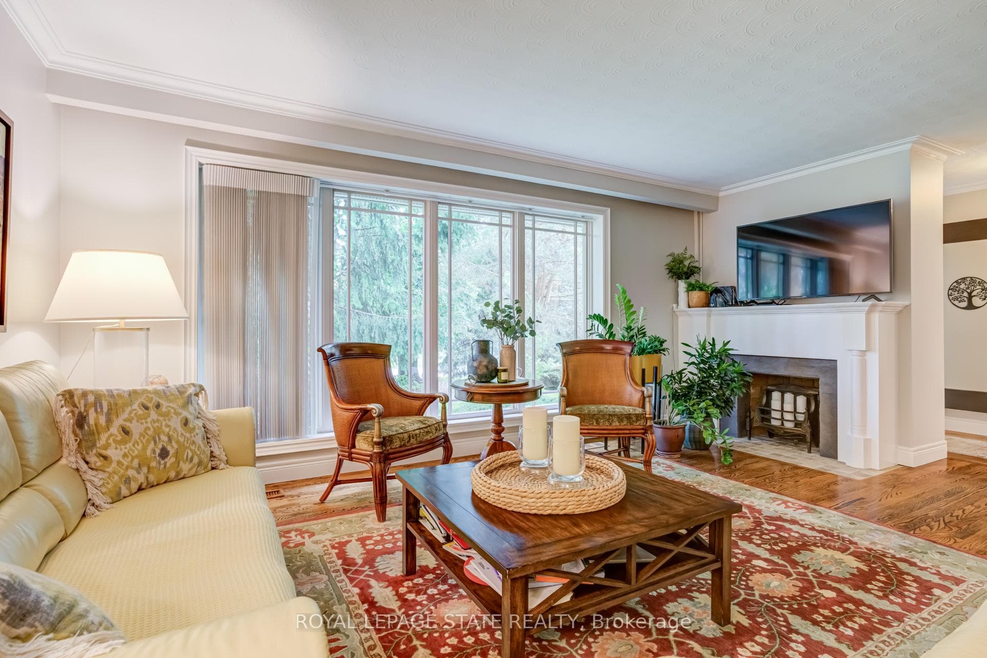 2047 Ardleigh Road photo 7