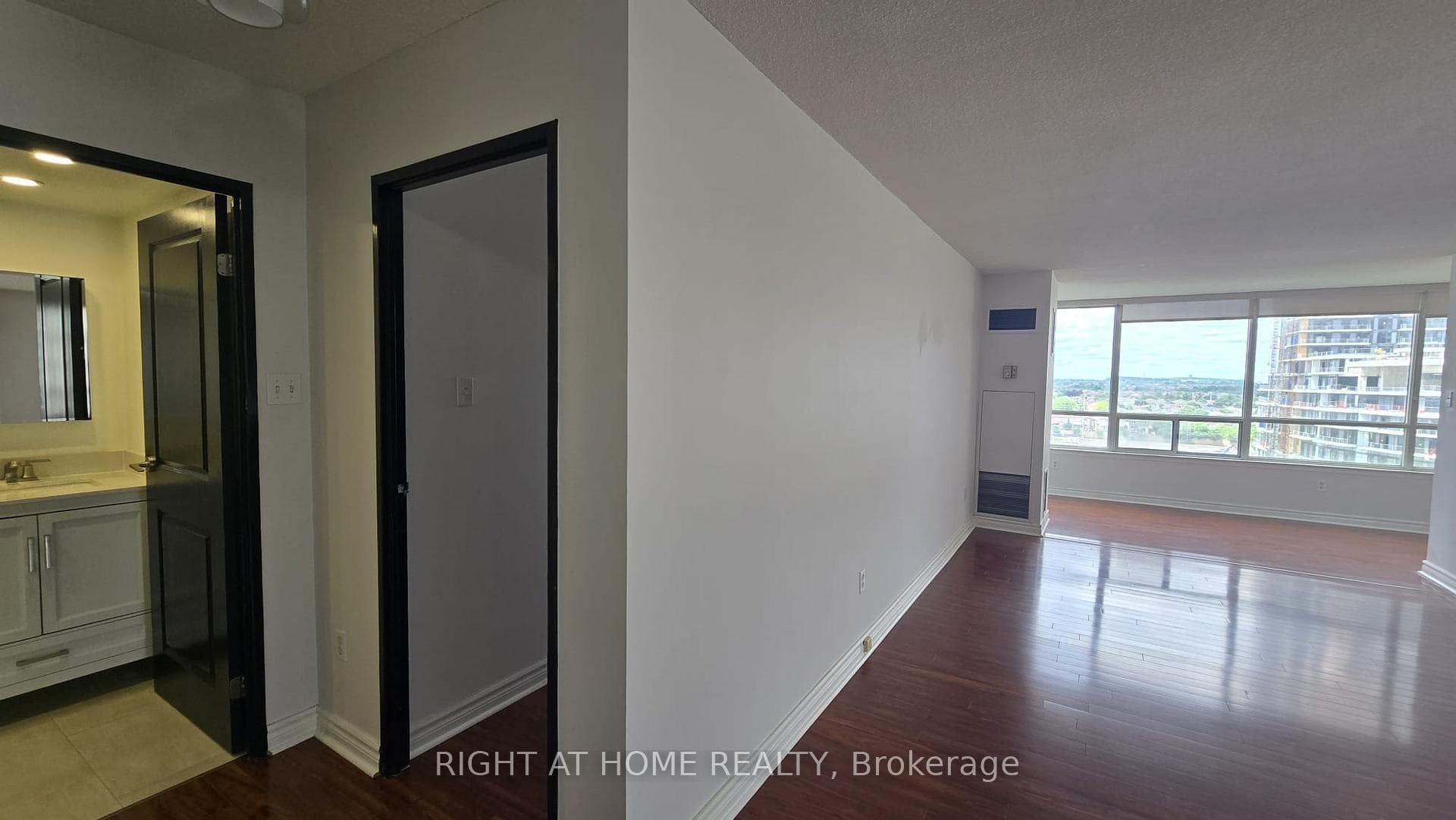 550 Webb Drive Unit 914 photo 8