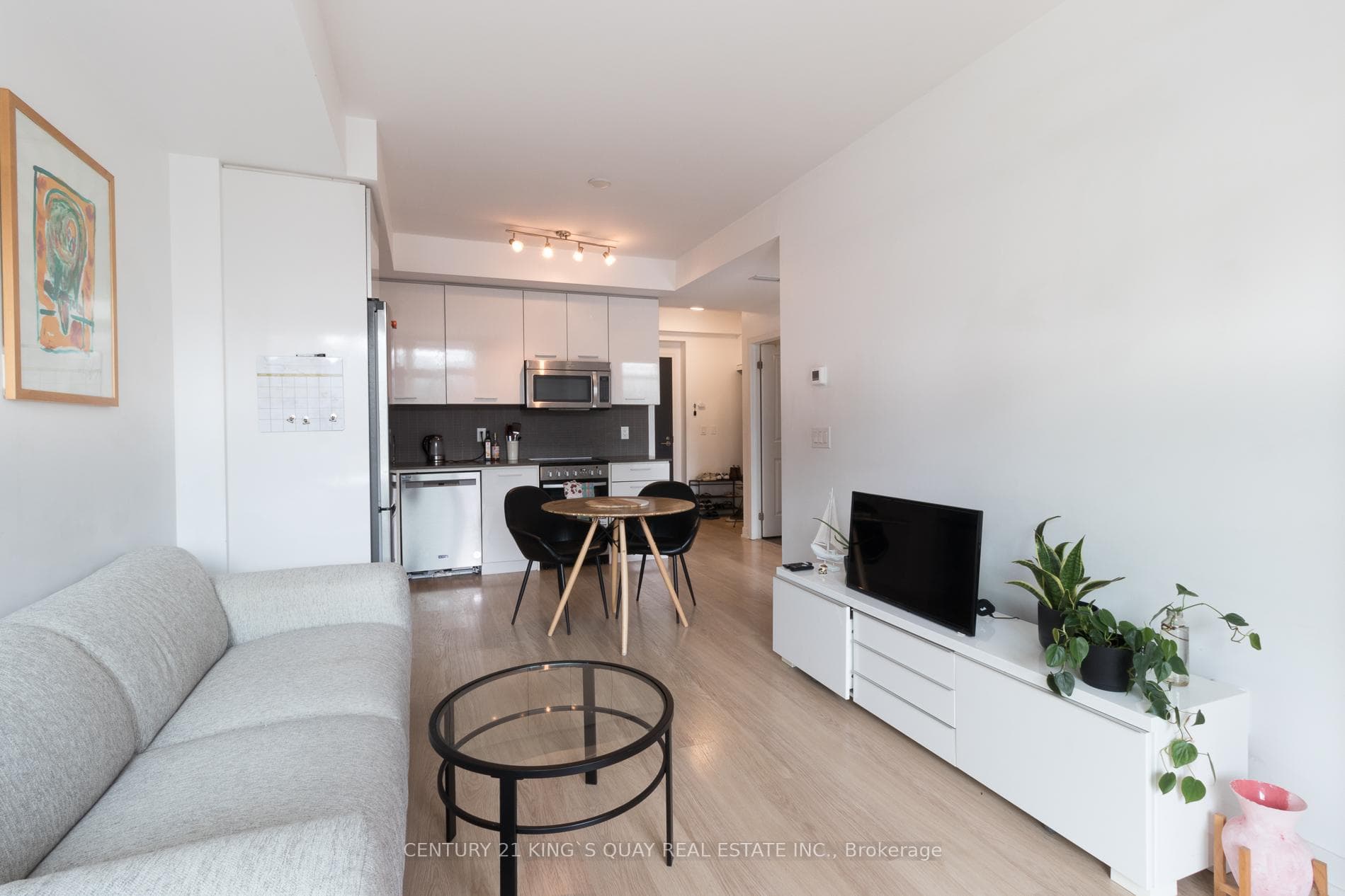 105 George Street Unit 409 photo 6