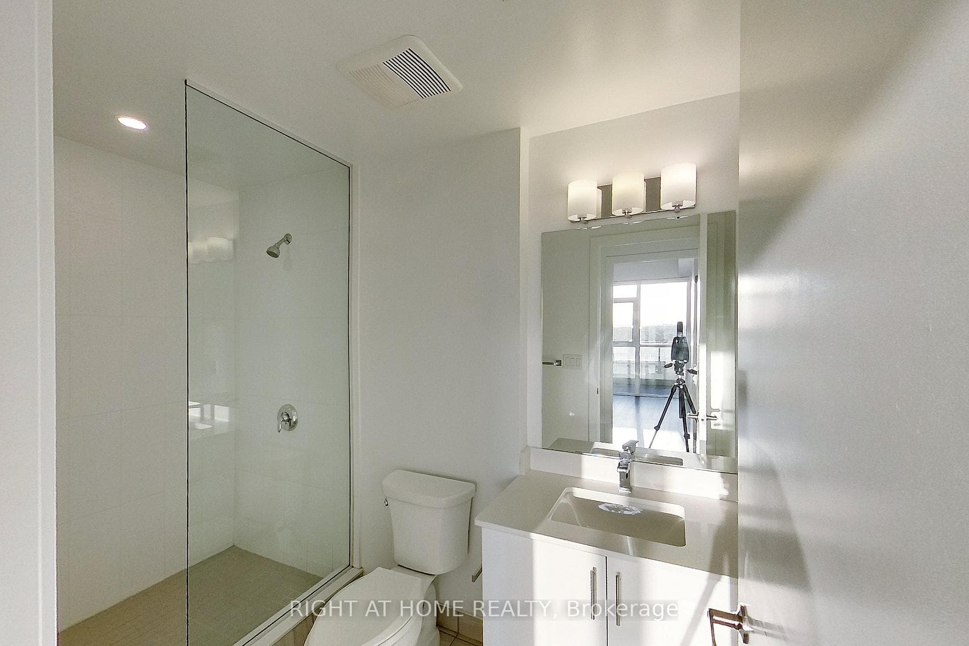550 North Service Road Unit 1003 photo 19