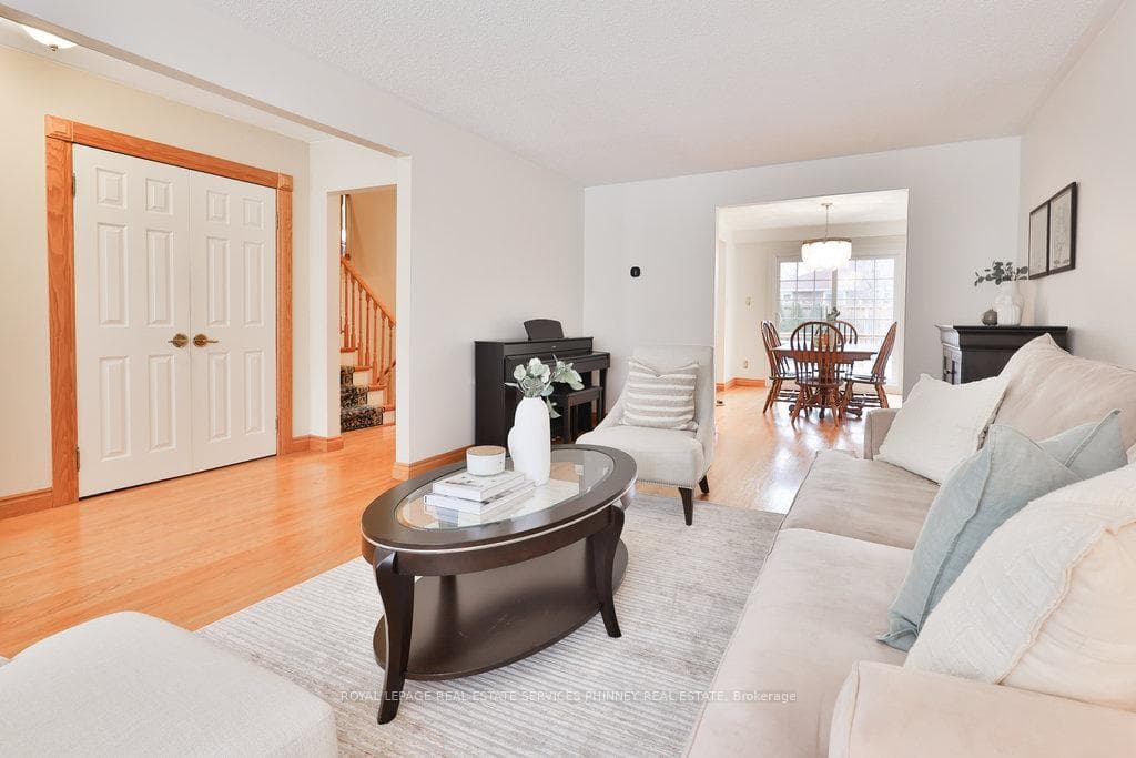 3285 Homark Drive photo 6