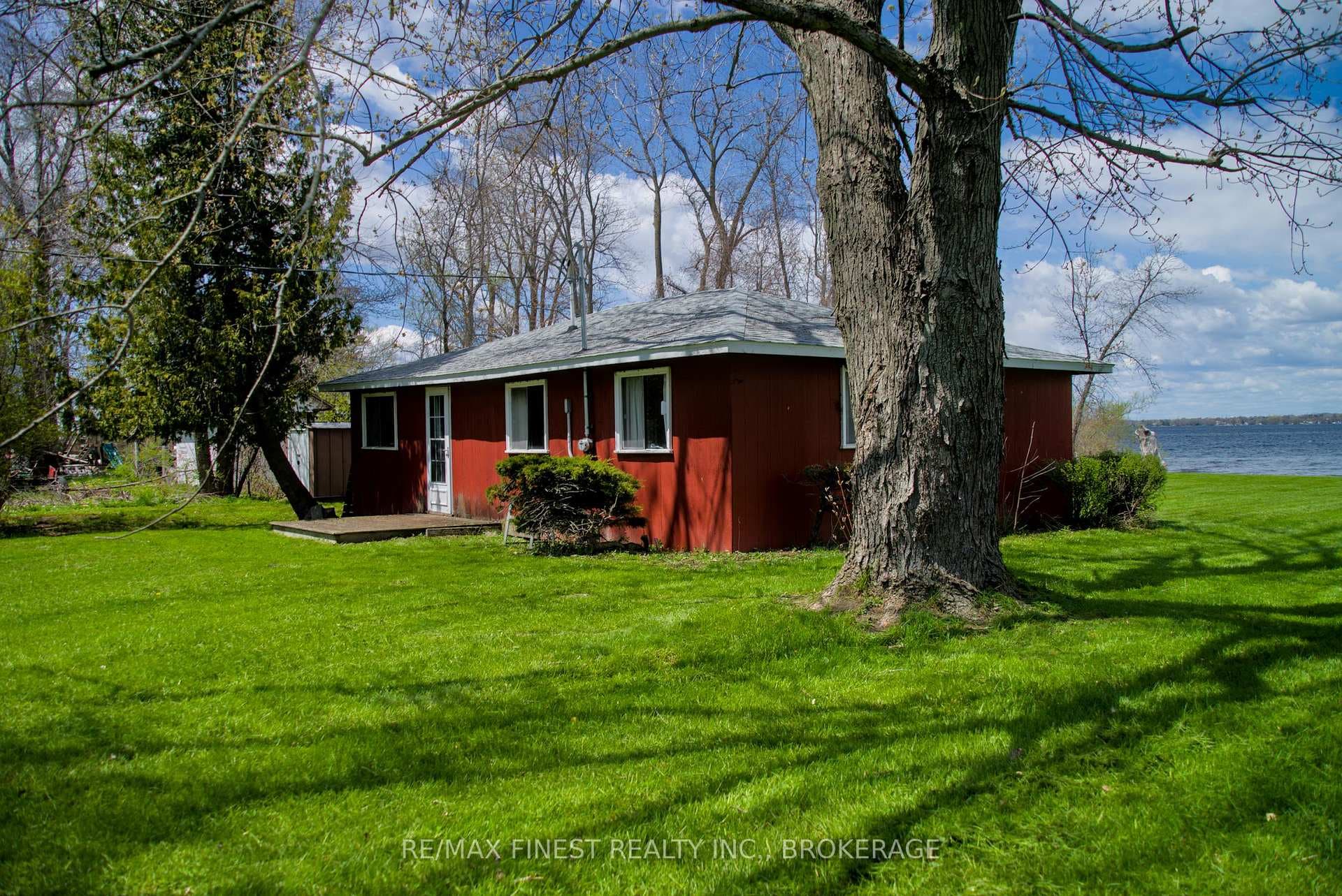 9300 Front Road photo 13
