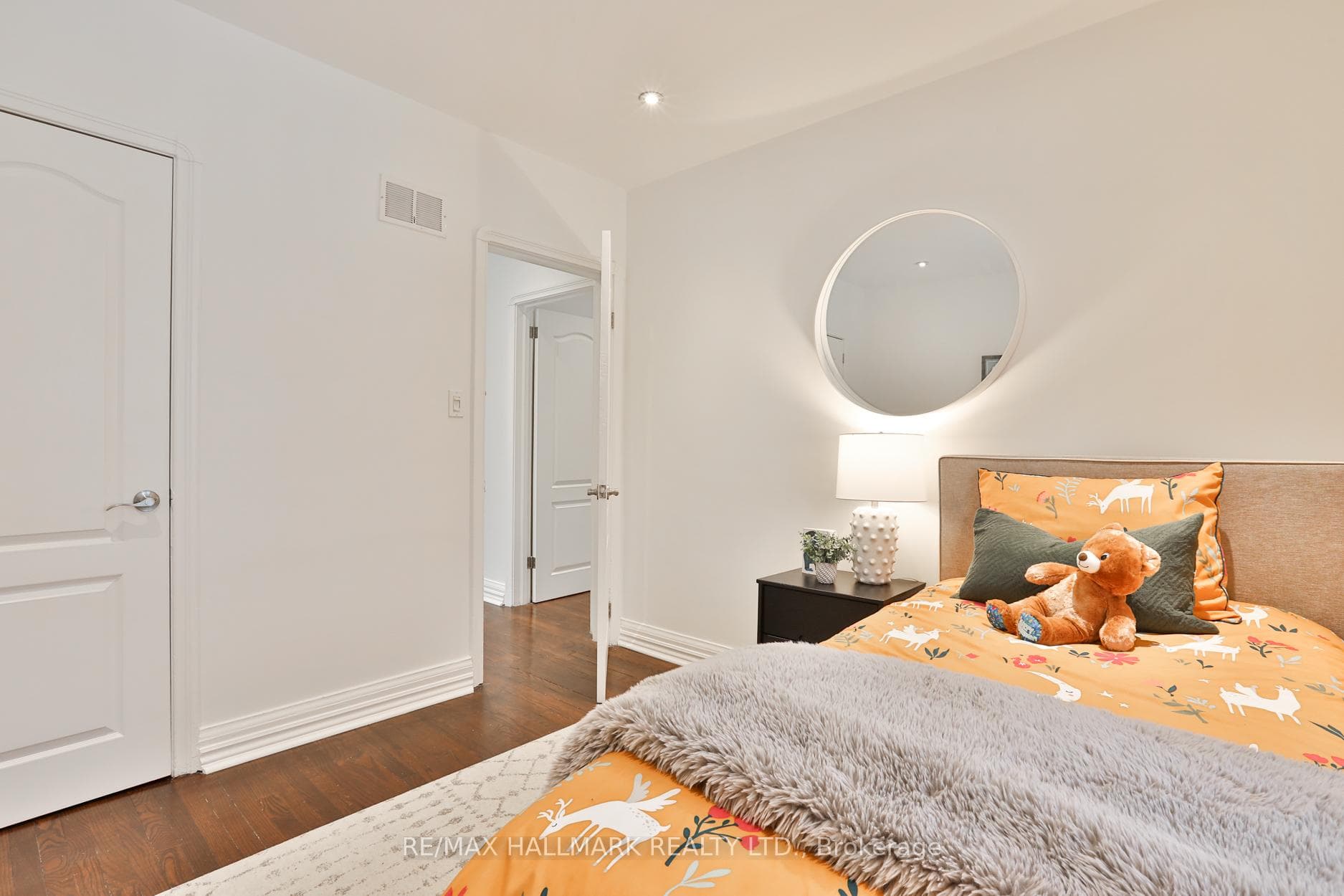 299 Ridley Boulevard photo 22