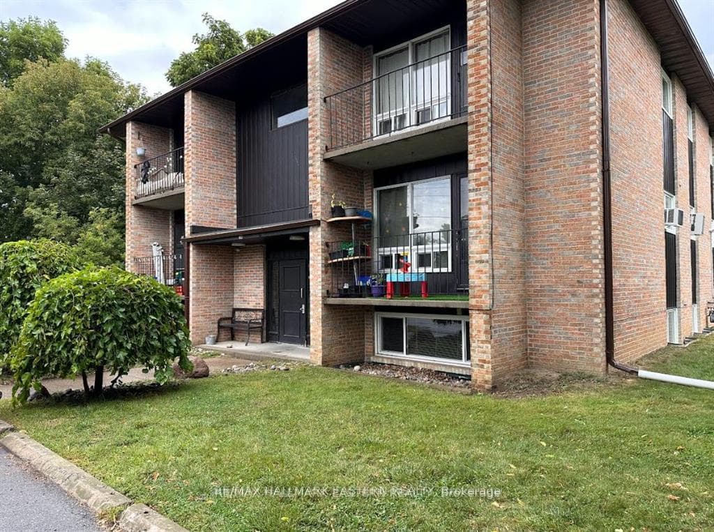 106 Lansdowne Street Unit 204 photo 12
