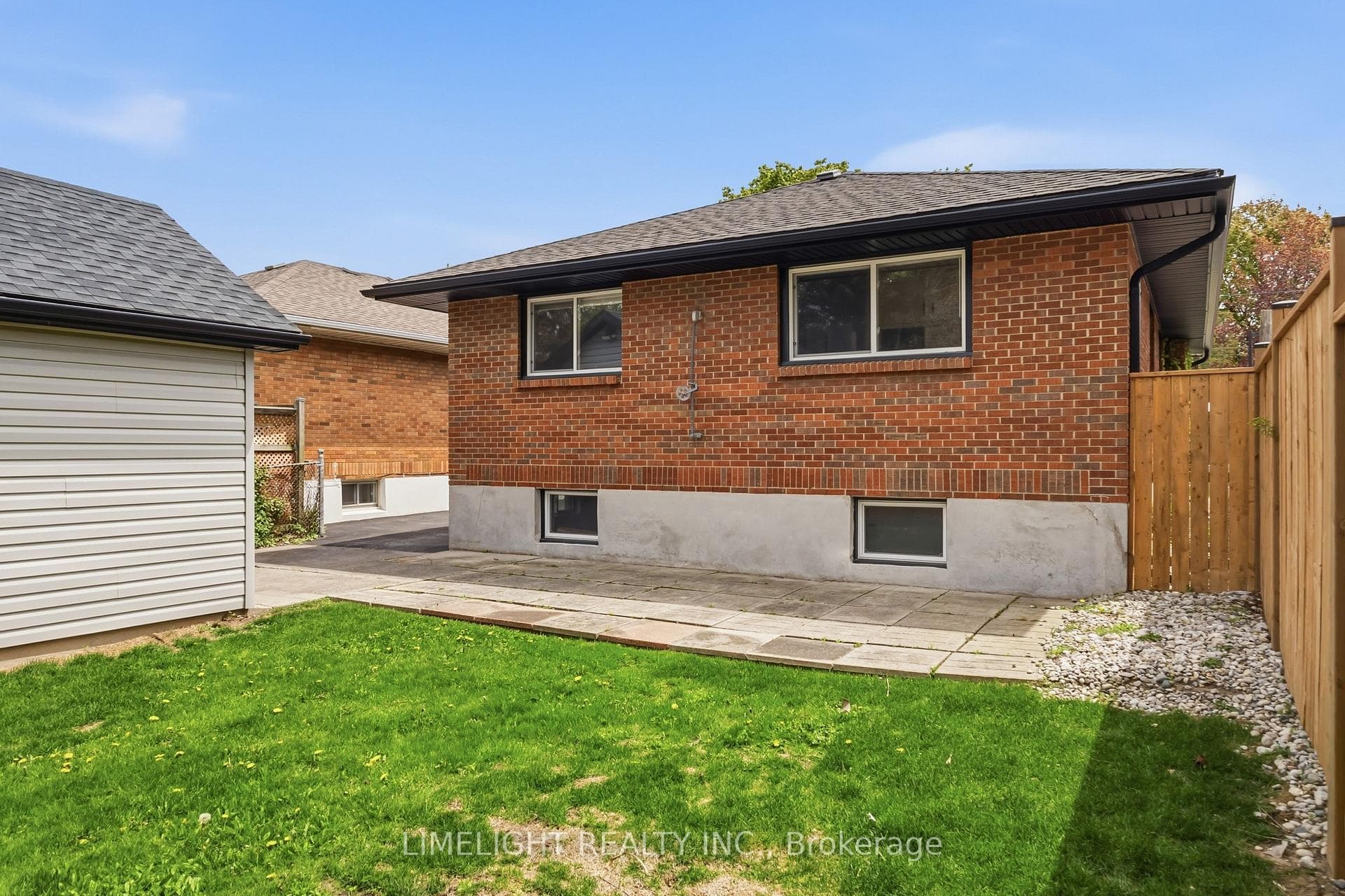 598 Ross Street photo 43