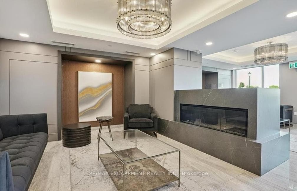 5055 Greenlane Road Unit 340 photo 6
