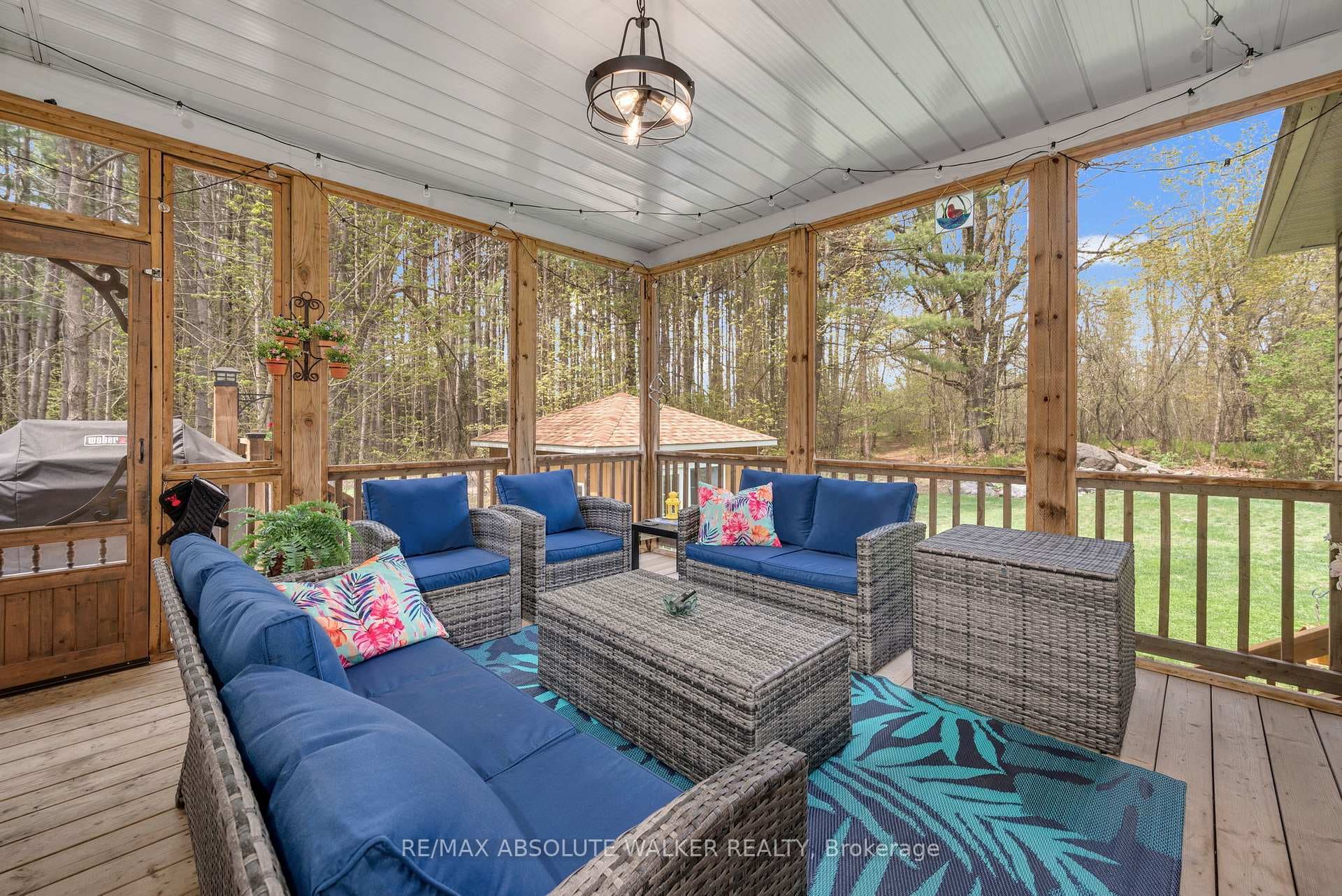 114 Hardwood Drive photo 24