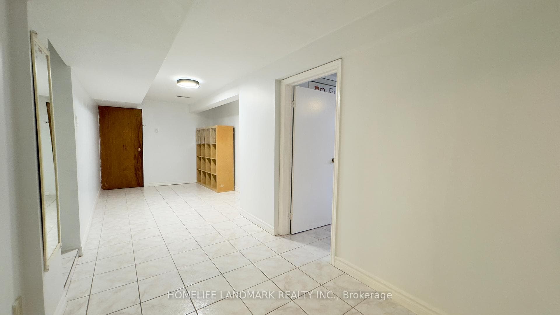 35 Lambeth Square photo 2