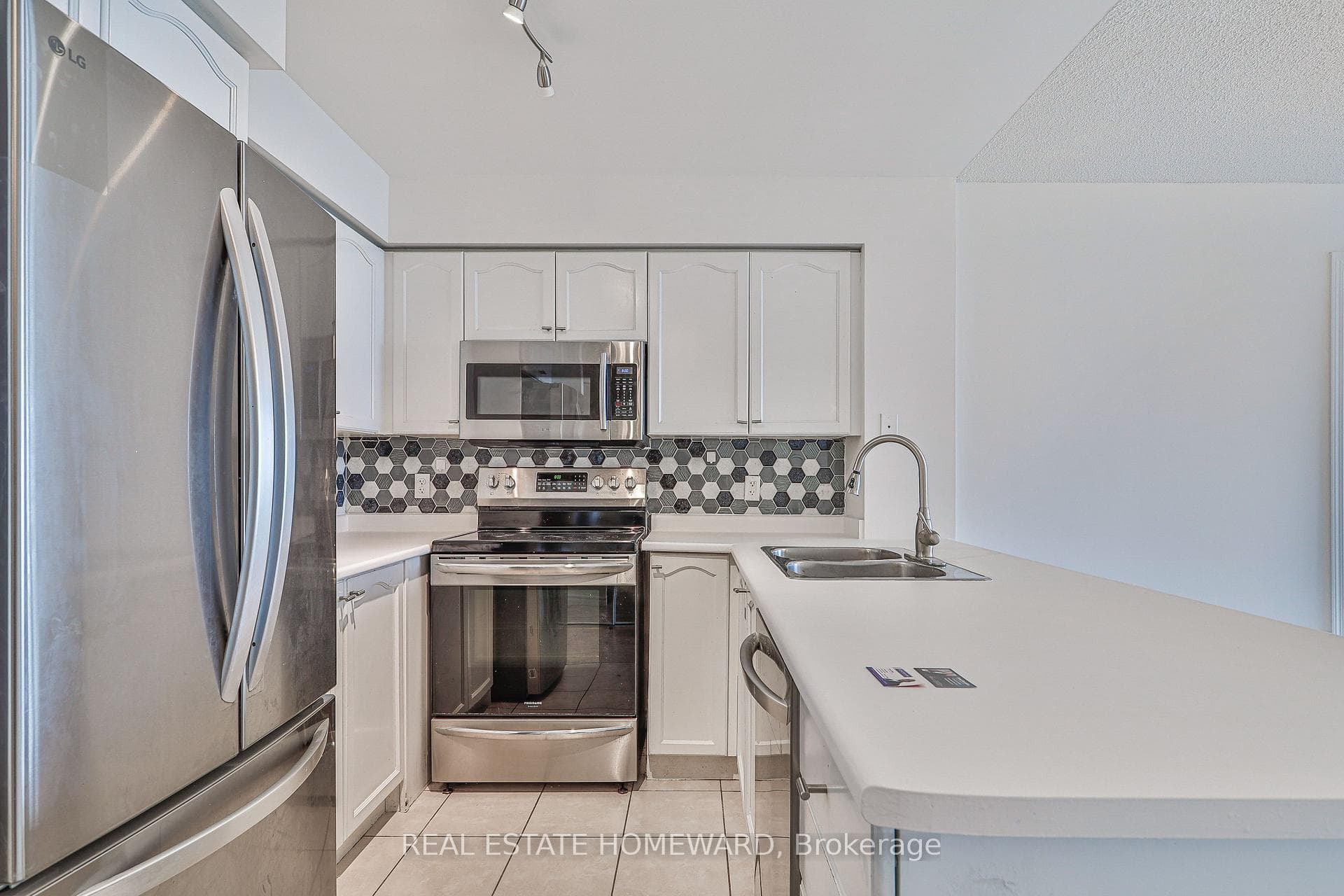 18 Spring Garden Avenue Unit 3507 photo 7