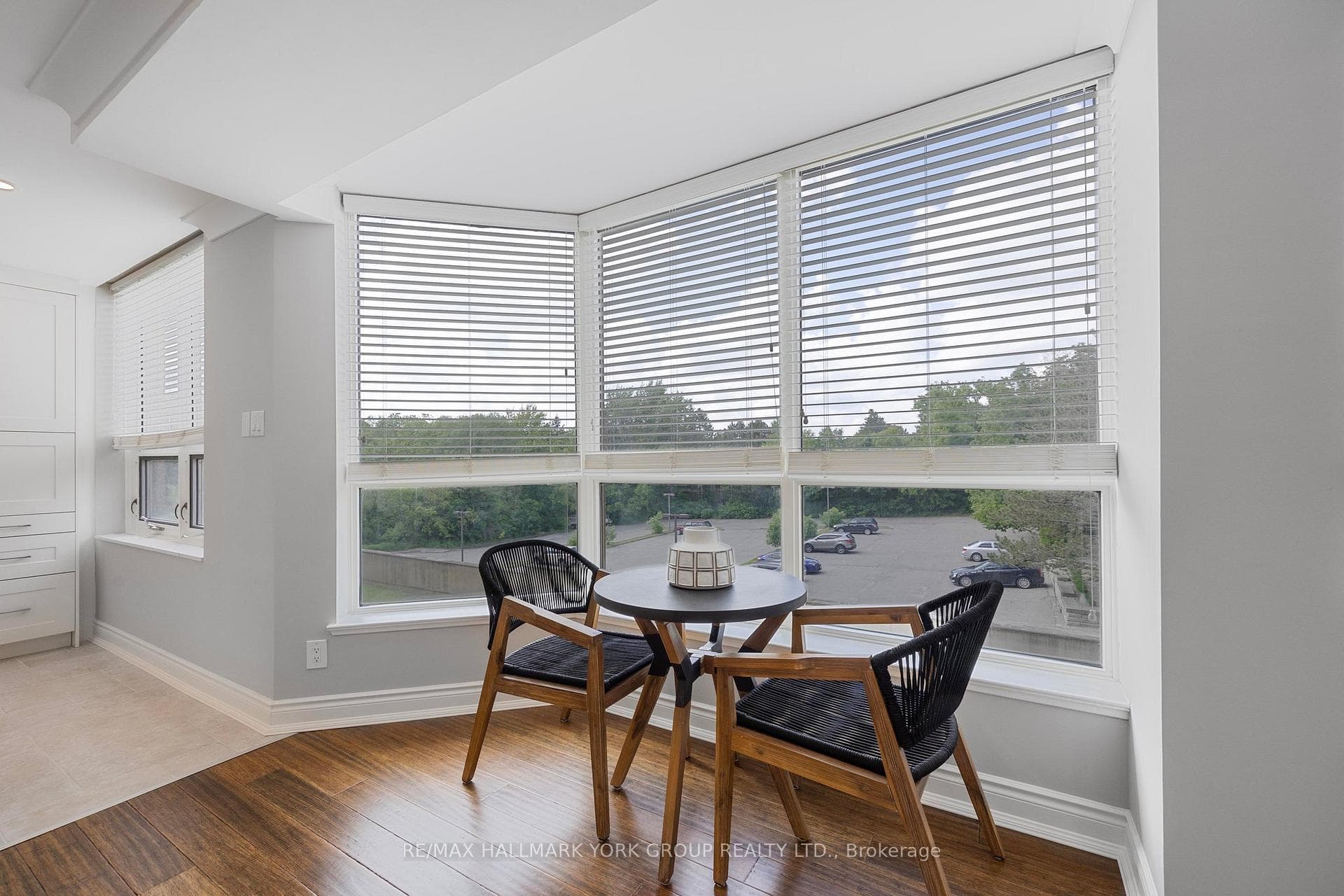 14924 Yonge Street Unit 205 photo 9