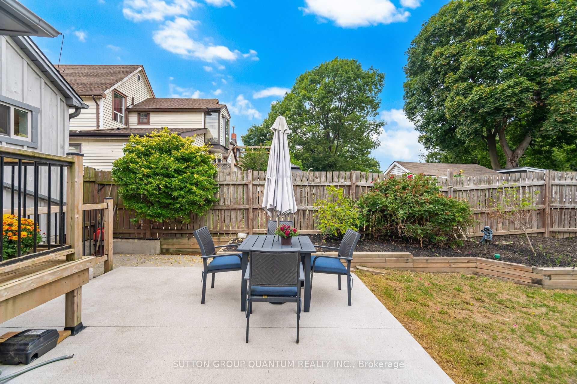 43 Woodbine Crescent photo 39
