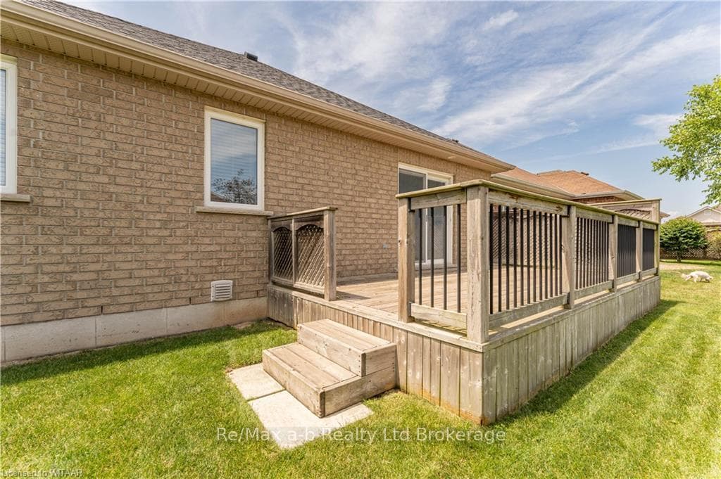 26 JONES Crescent photo 25