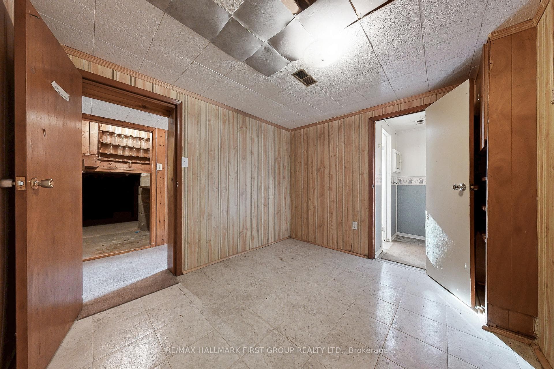 14 Heatherwood Road photo 36
