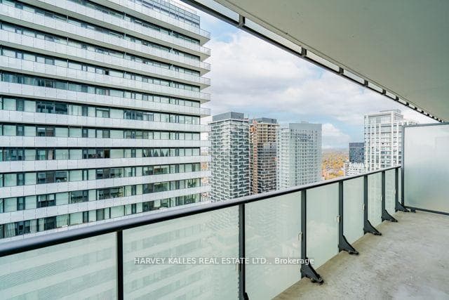 185 Roehampton Avenue Unit 3201 photo 17
