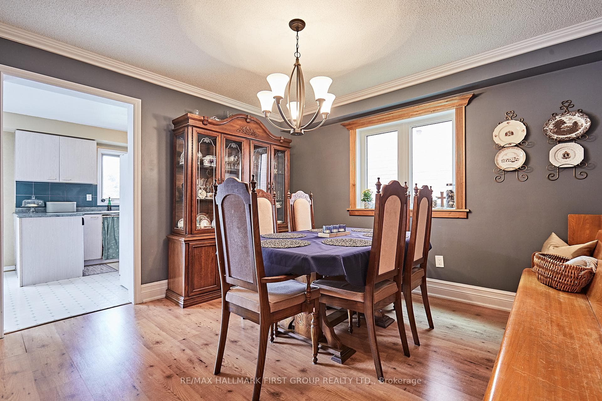 35 Macdermott Drive photo 16