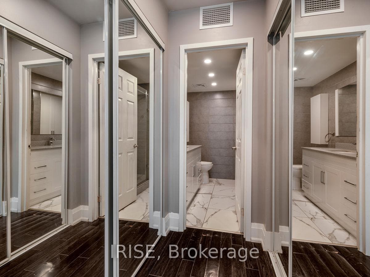 77 Harbour Square Unit 806 photo 24