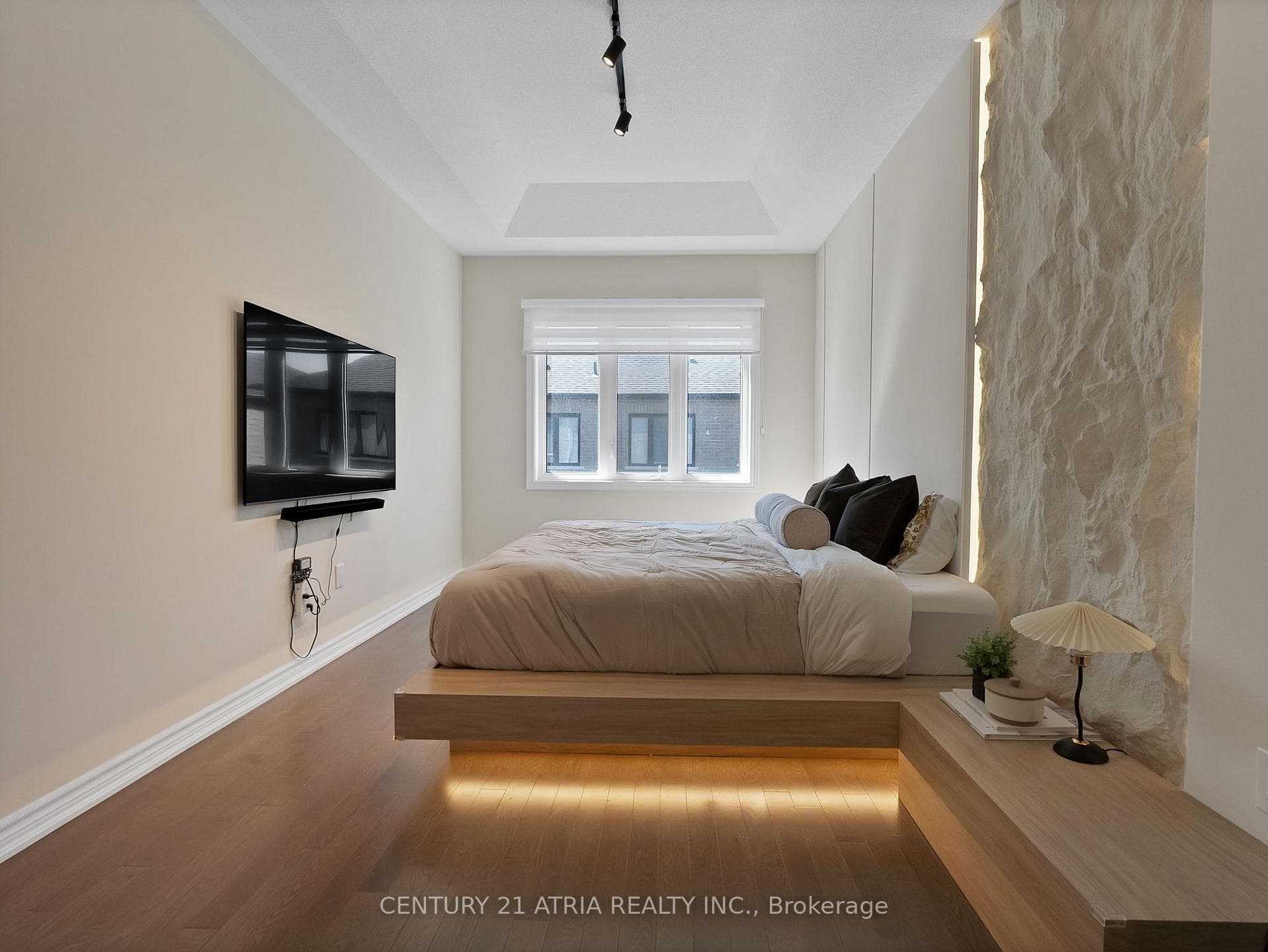 19 Boiton Street photo 21