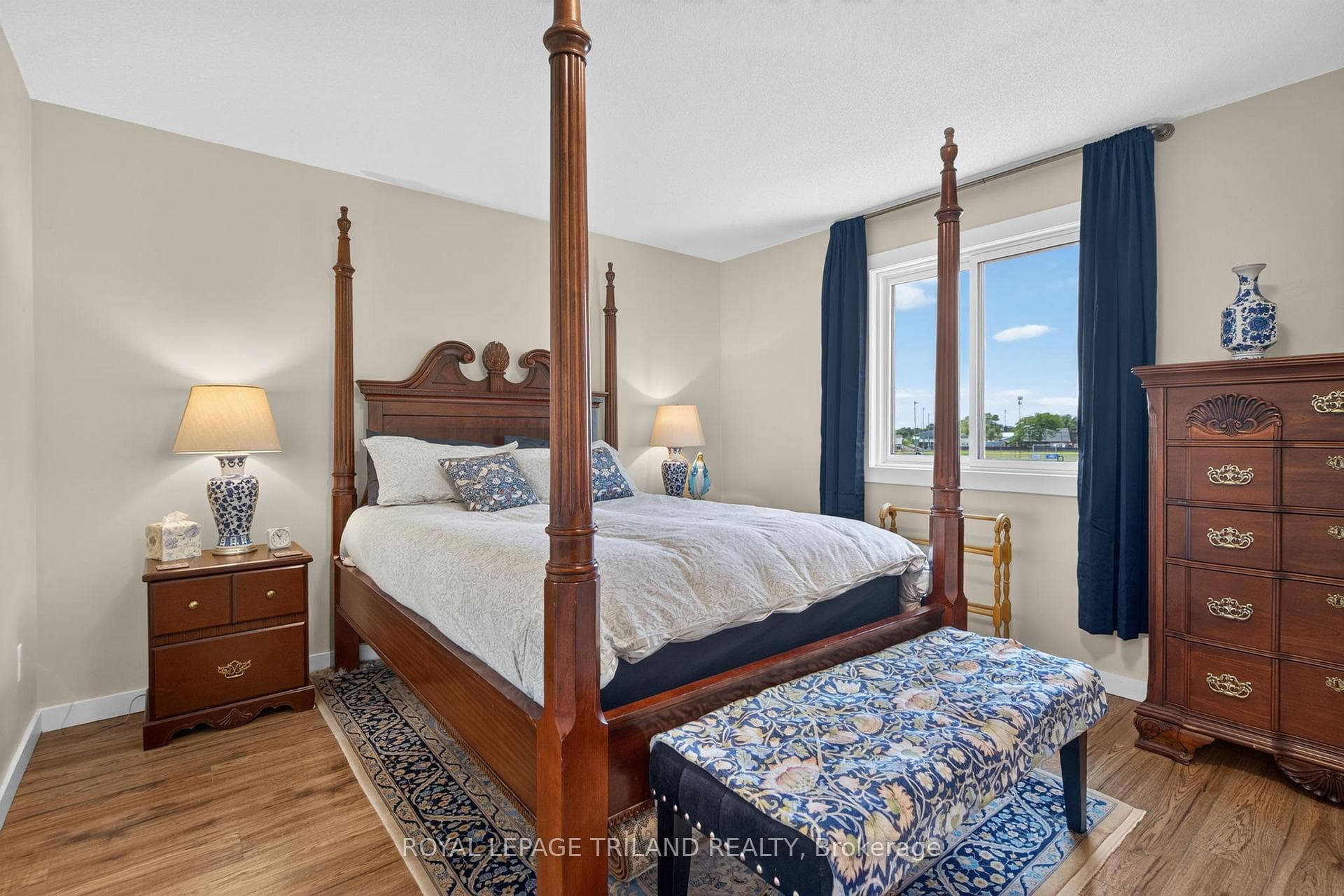 56 Parkview Crescent photo 13