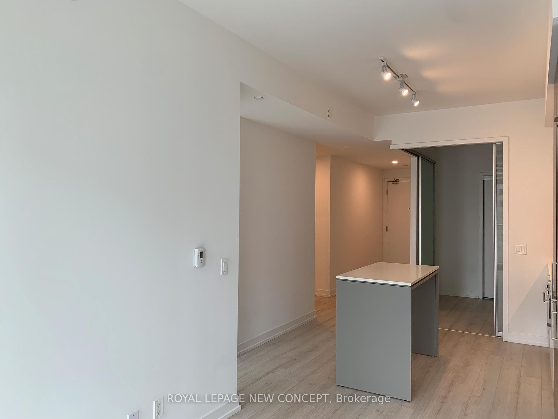 33 Helendale Avenue Unit 2508 photo 12