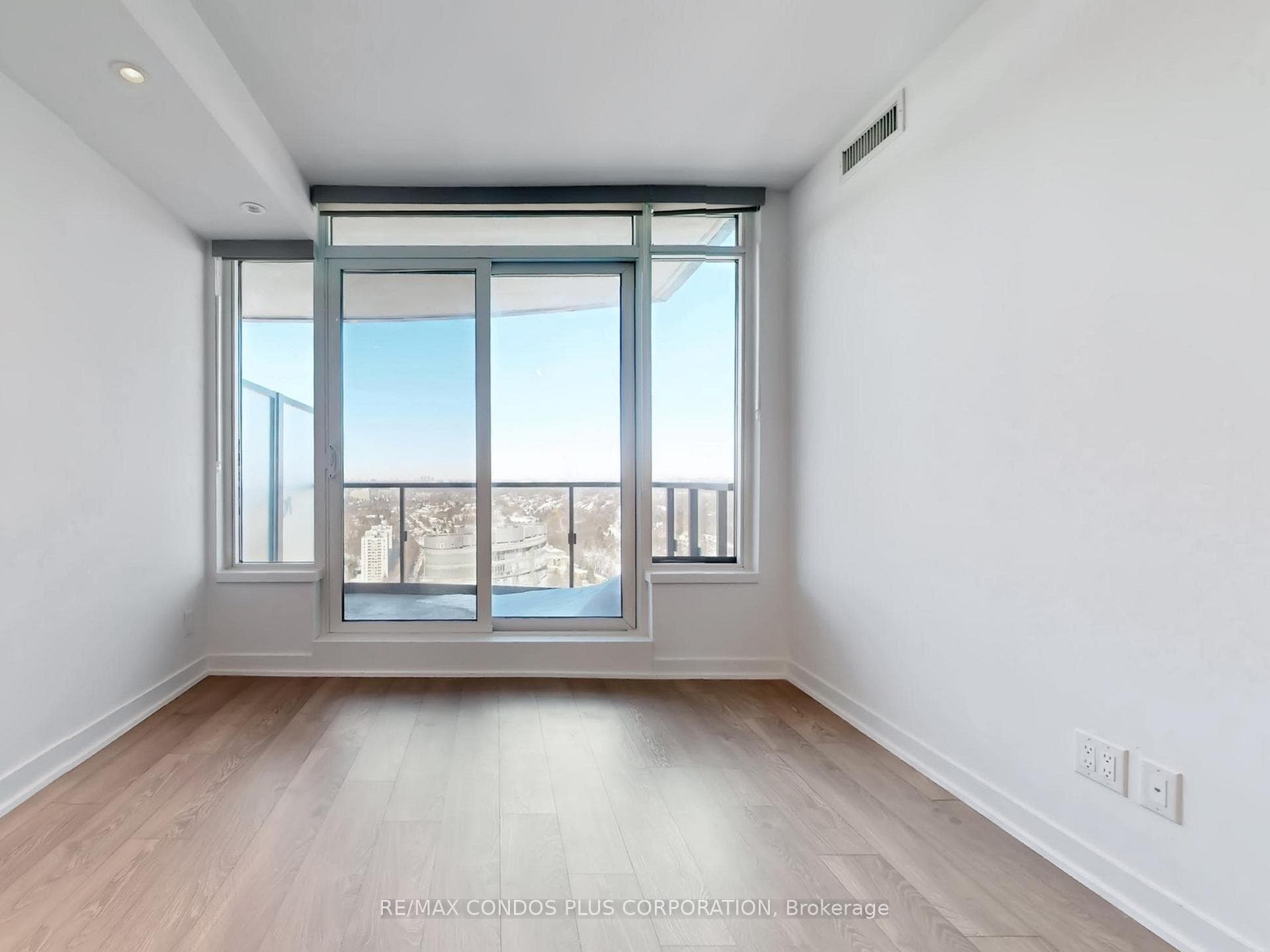 1928 Lake Shore Boulevard Unit 4001 photo 9