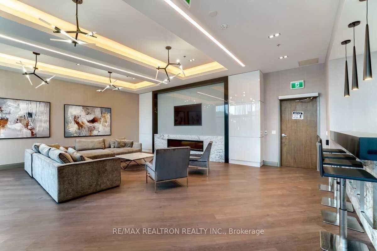 99 Eagle Rock Way Unit 709 photo 25