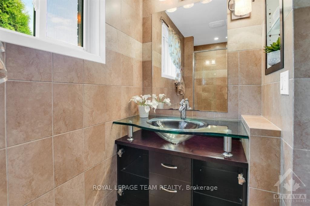 12 HOMESTEAD Street photo 23