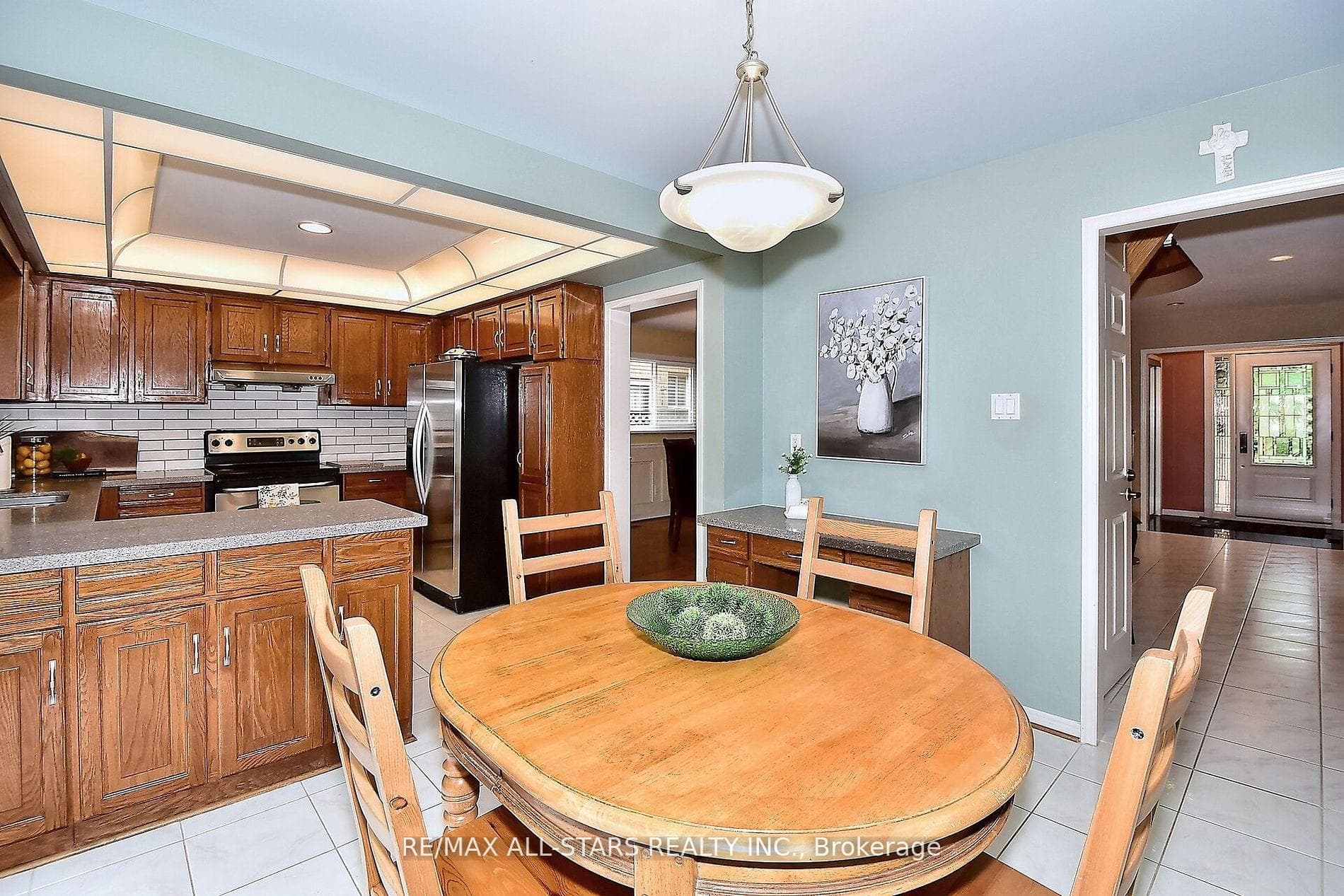 71 Crandall Drive photo 9