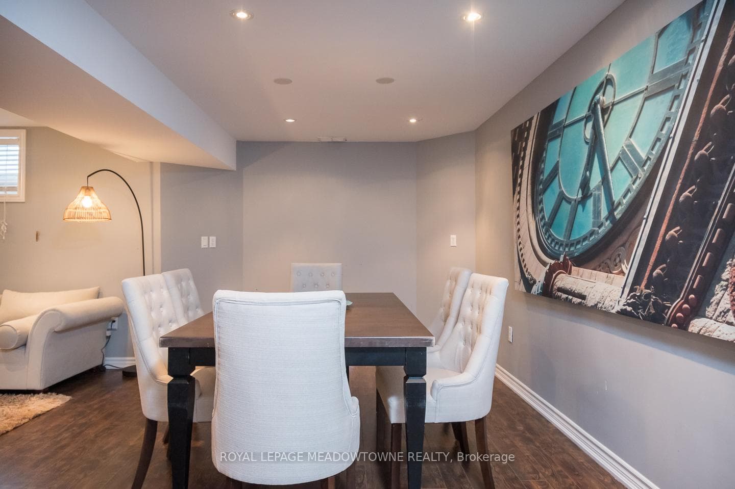 700 Serafini Crescent photo 37