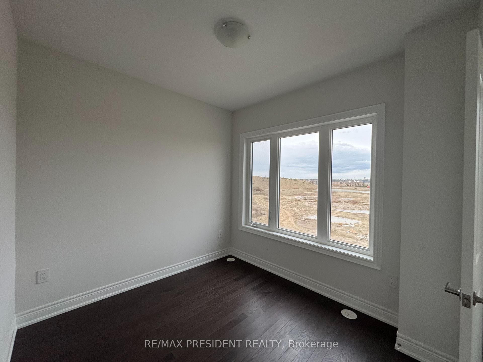 383 Inspire Boulevard photo 12