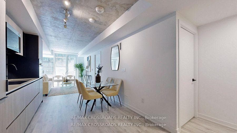 2 Augusta Avenue Unit 307 photo 11