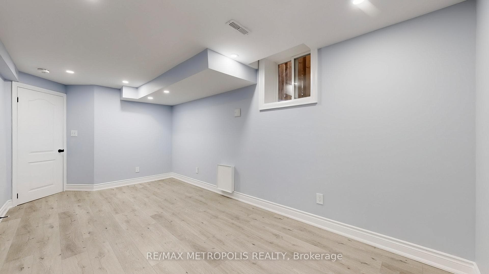 134 Mandrake Street Unit Basement photo 13