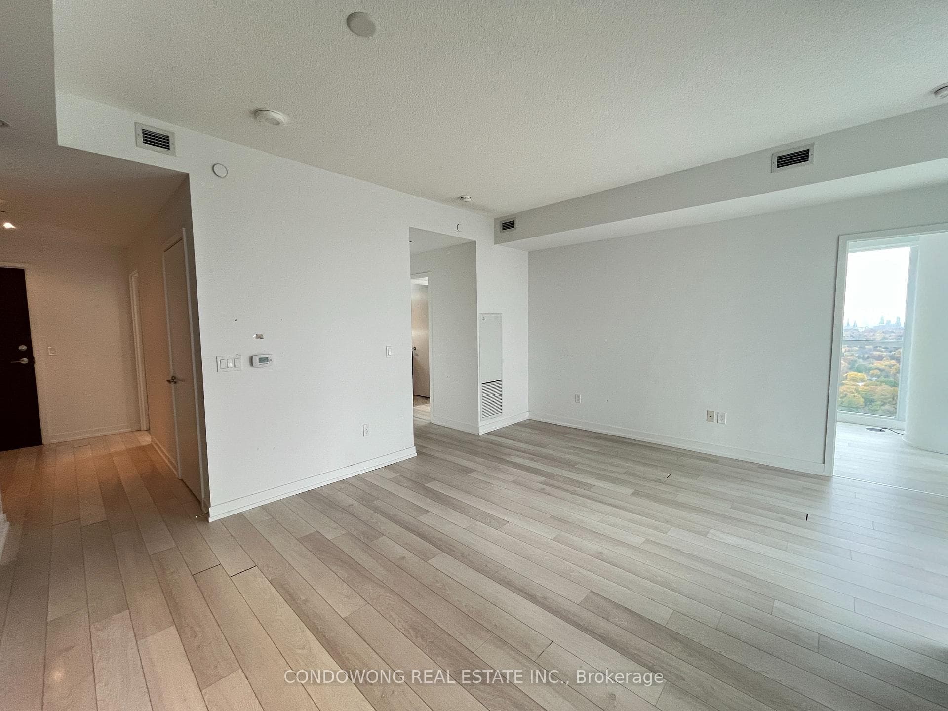117 McMahon Drive Unit 3103 photo 4