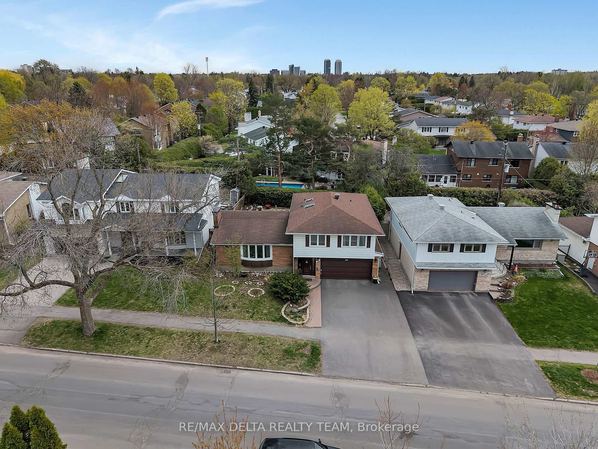 2350 Georgina Drive photo 38