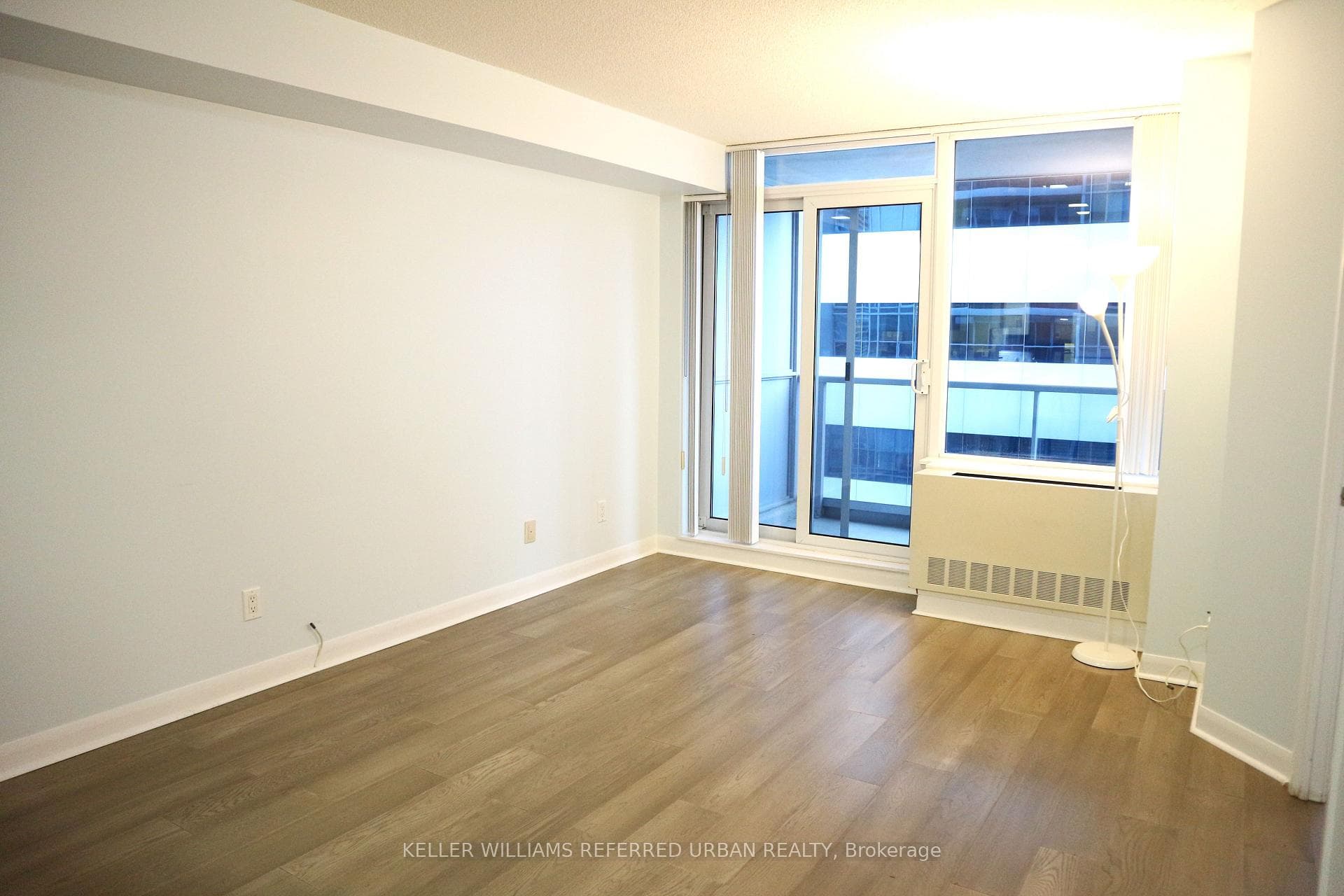 4968 Yonge Street Unit 1915 photo 2