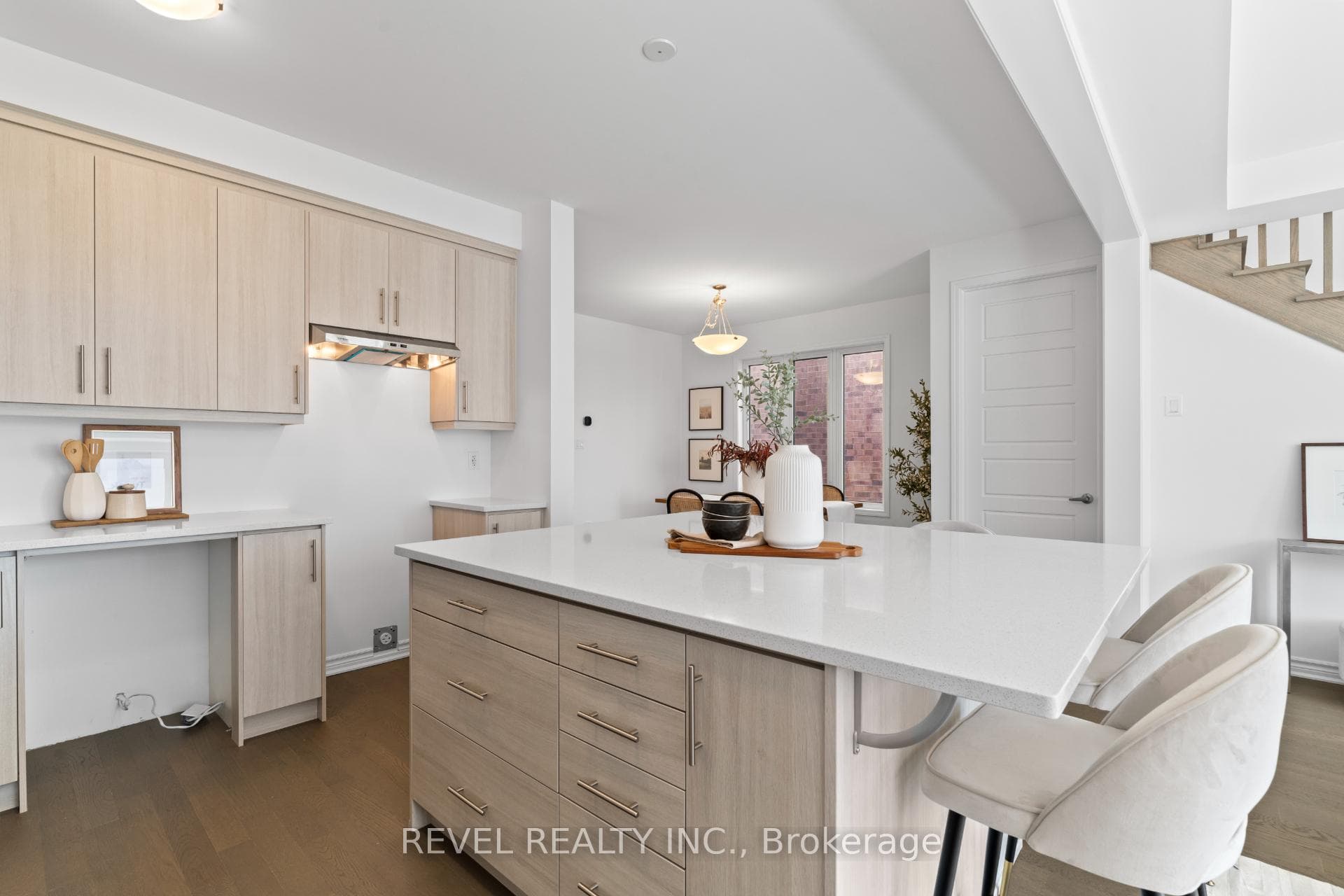 1488 Melville Bonus Crescent photo 11