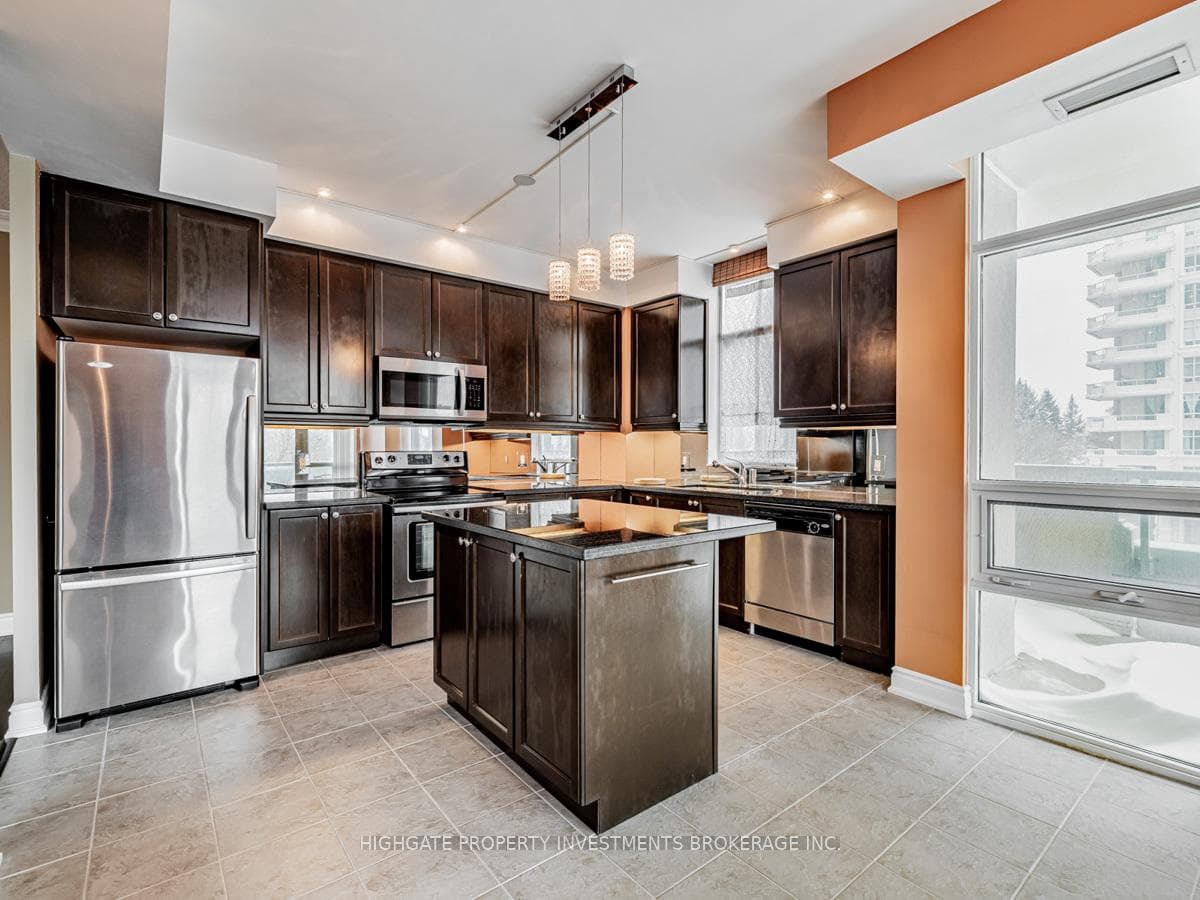 10 Bloorview Place Unit 320 photo 9