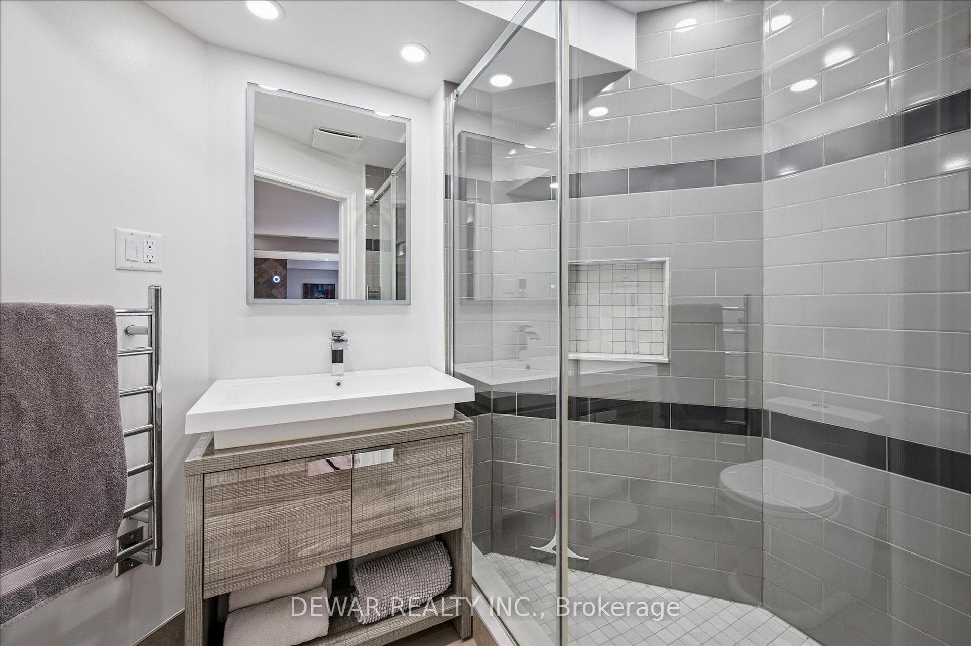 68 Newman Drive photo 33