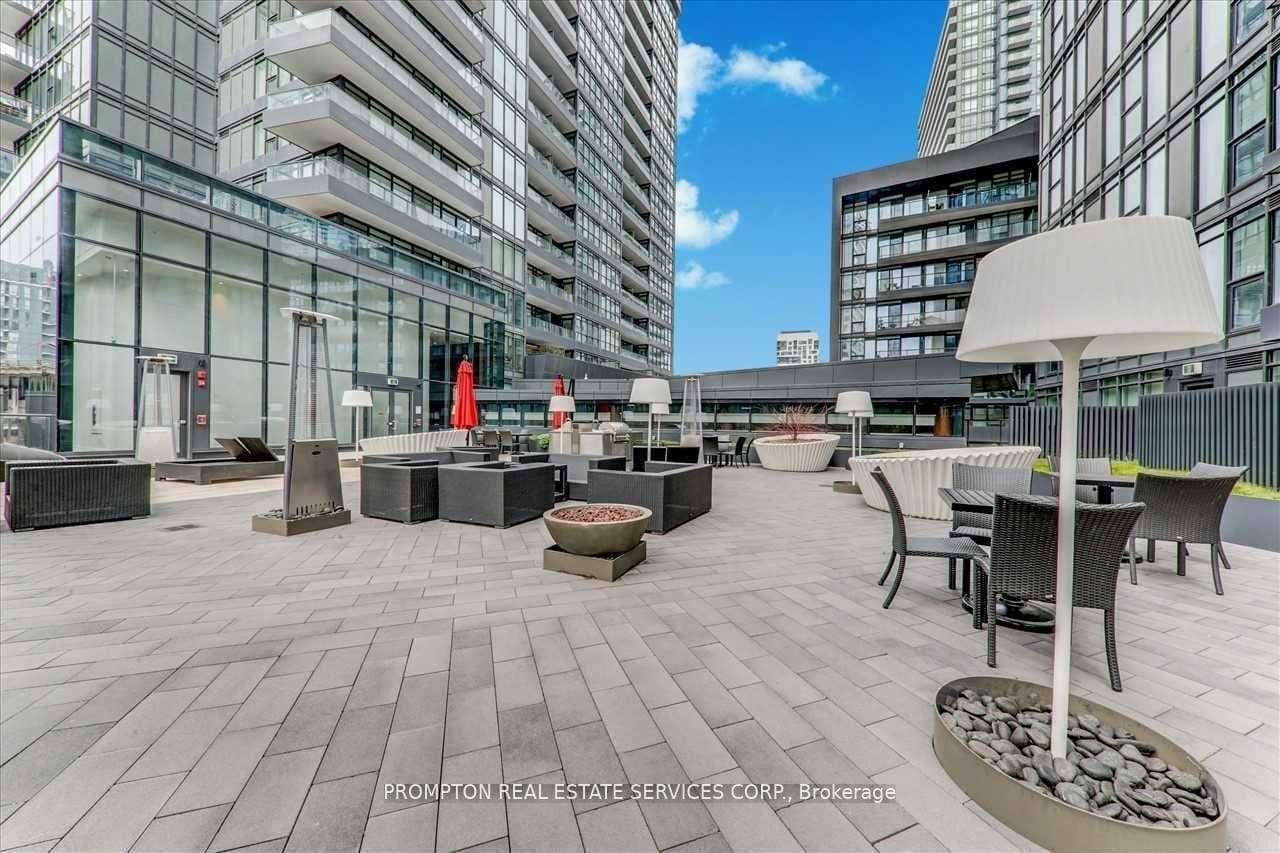 Amenities BBQ/Outdoor Sitting area