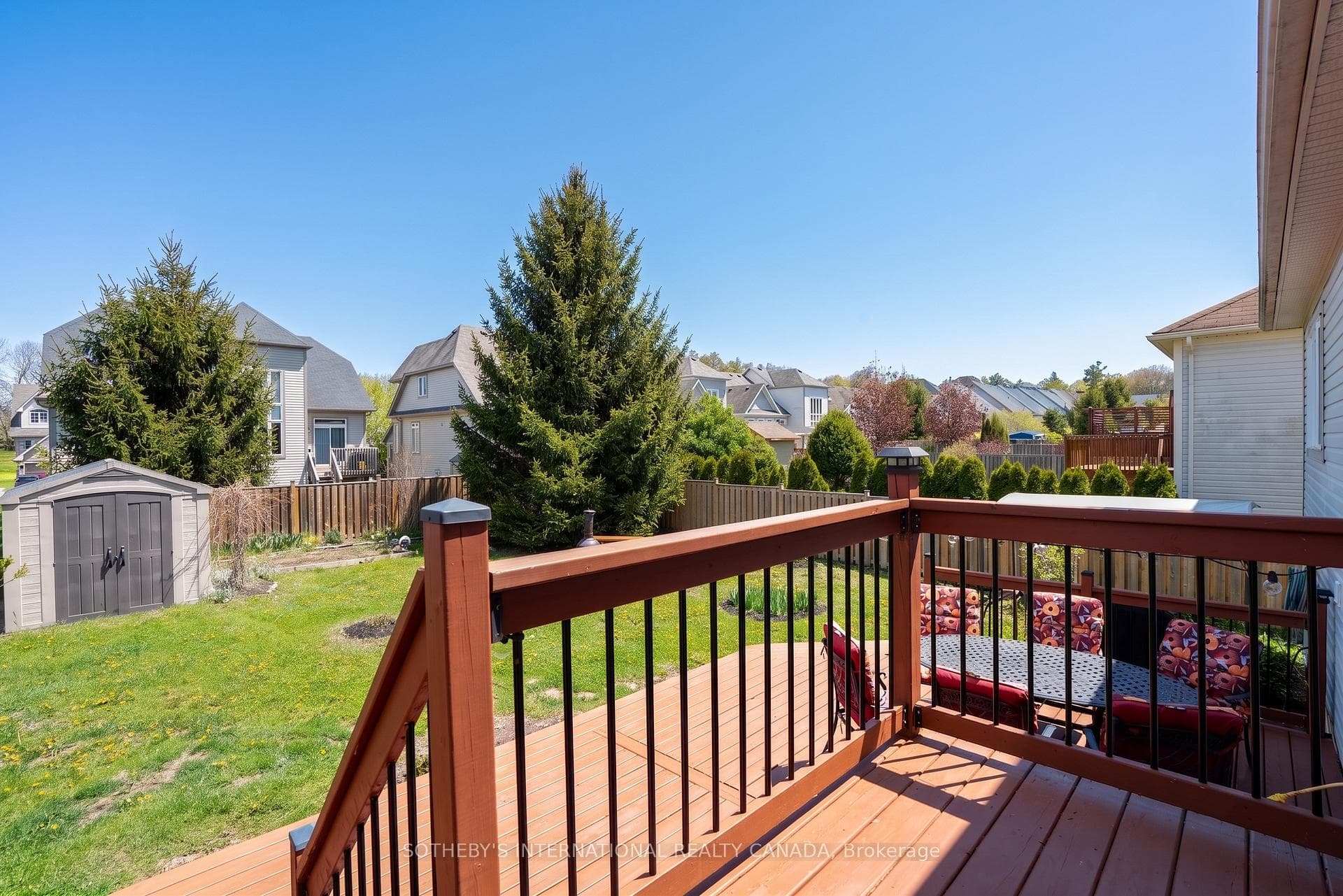 19 Grand Poplar Lane photo 22