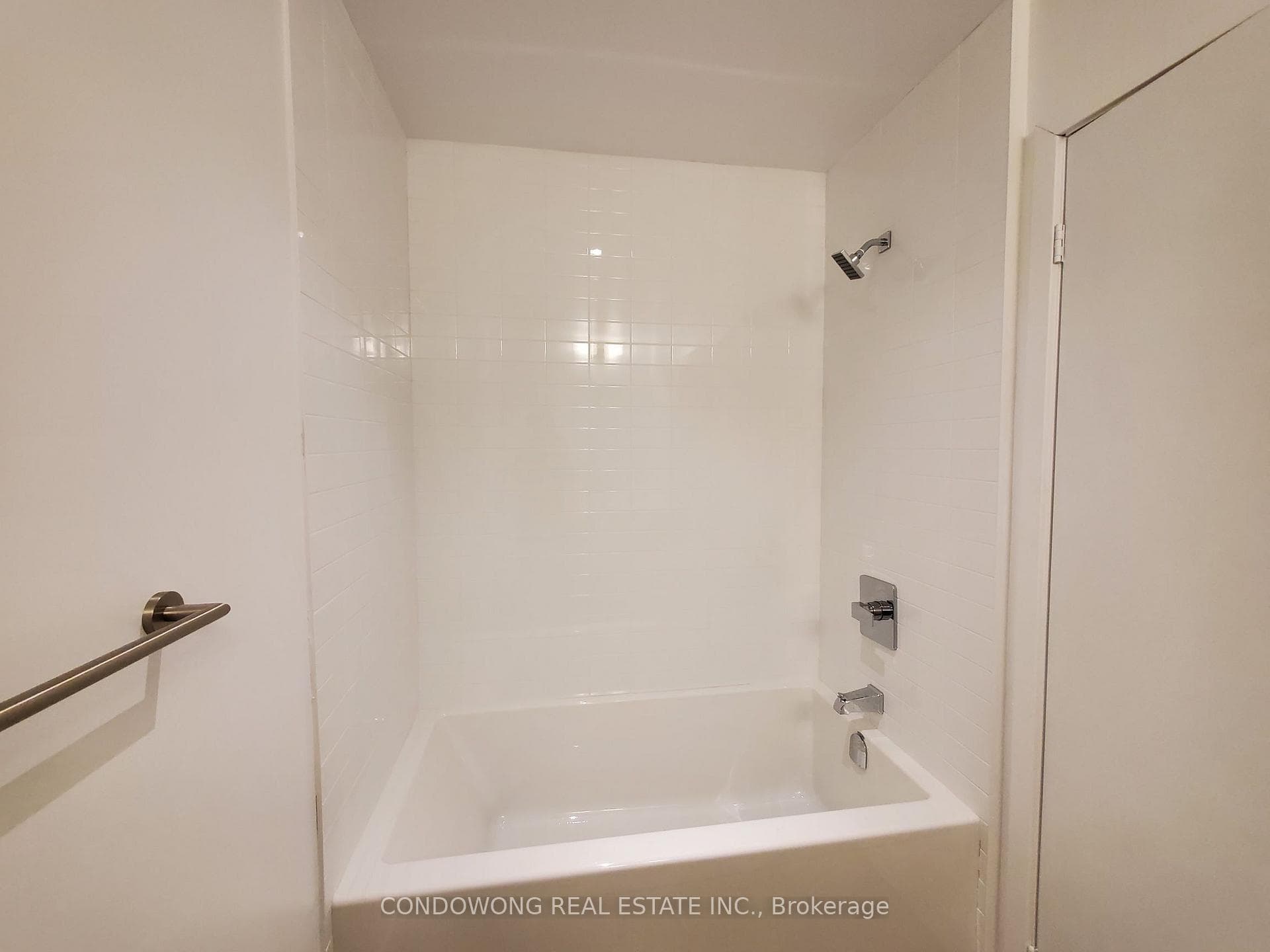 181 Huron Street Unit 1202 photo 11