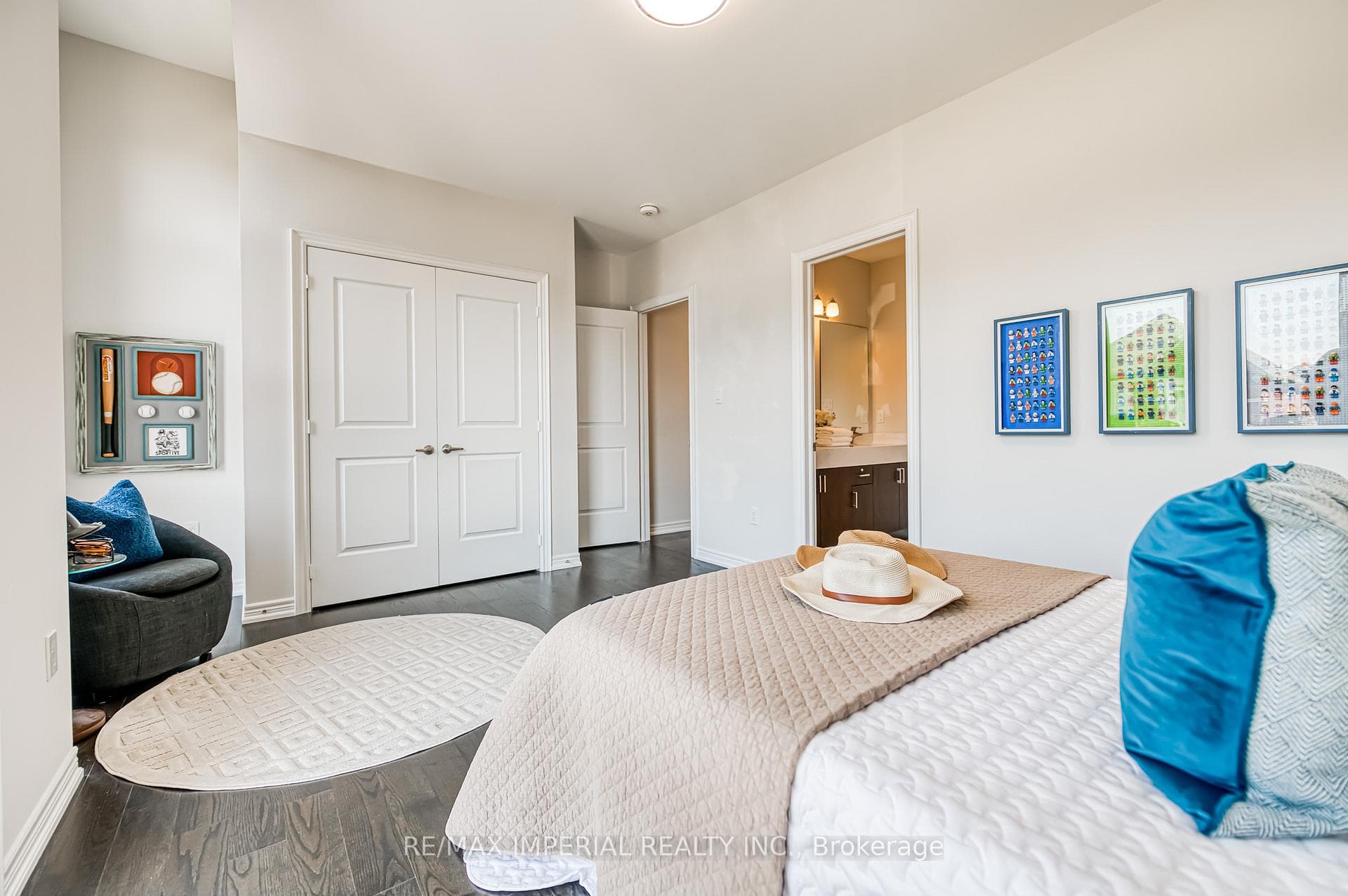 170 SCRIVENER Drive photo 40