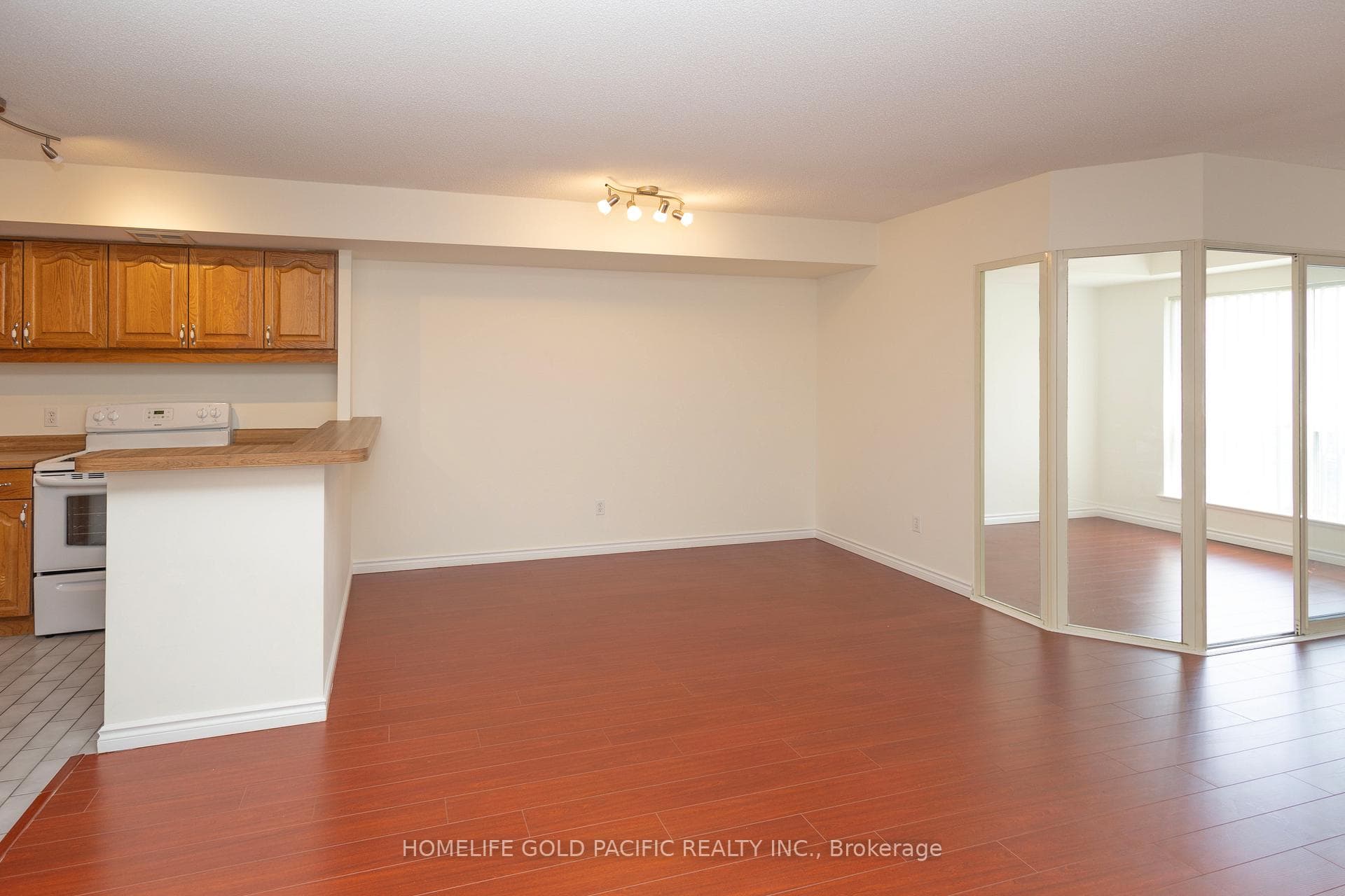 25 The Esplanade N/A Unit 2818 photo 18