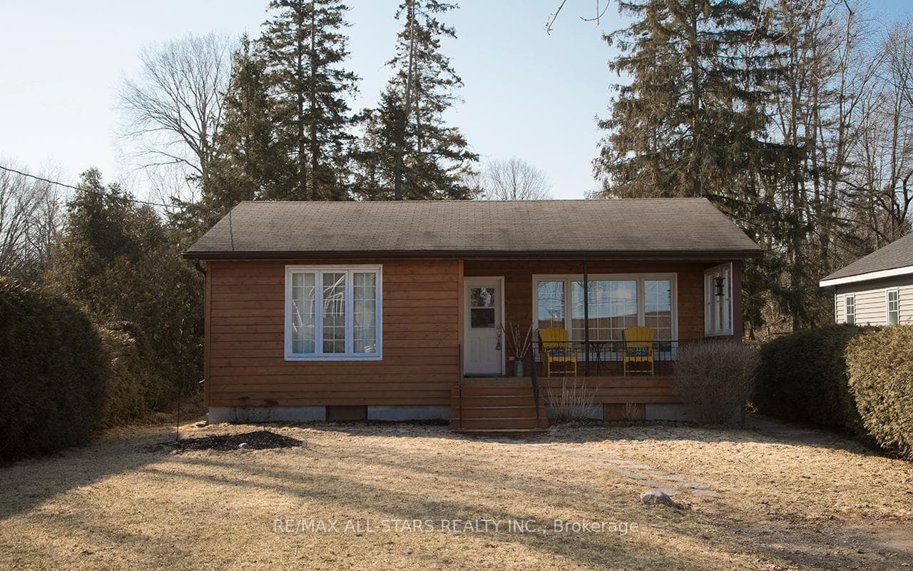 233 Lake Drive photo 1