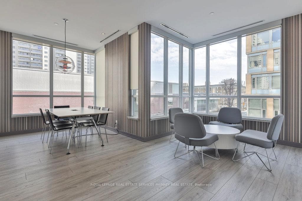 500 Sherbourne Street Unit 215 photo 20