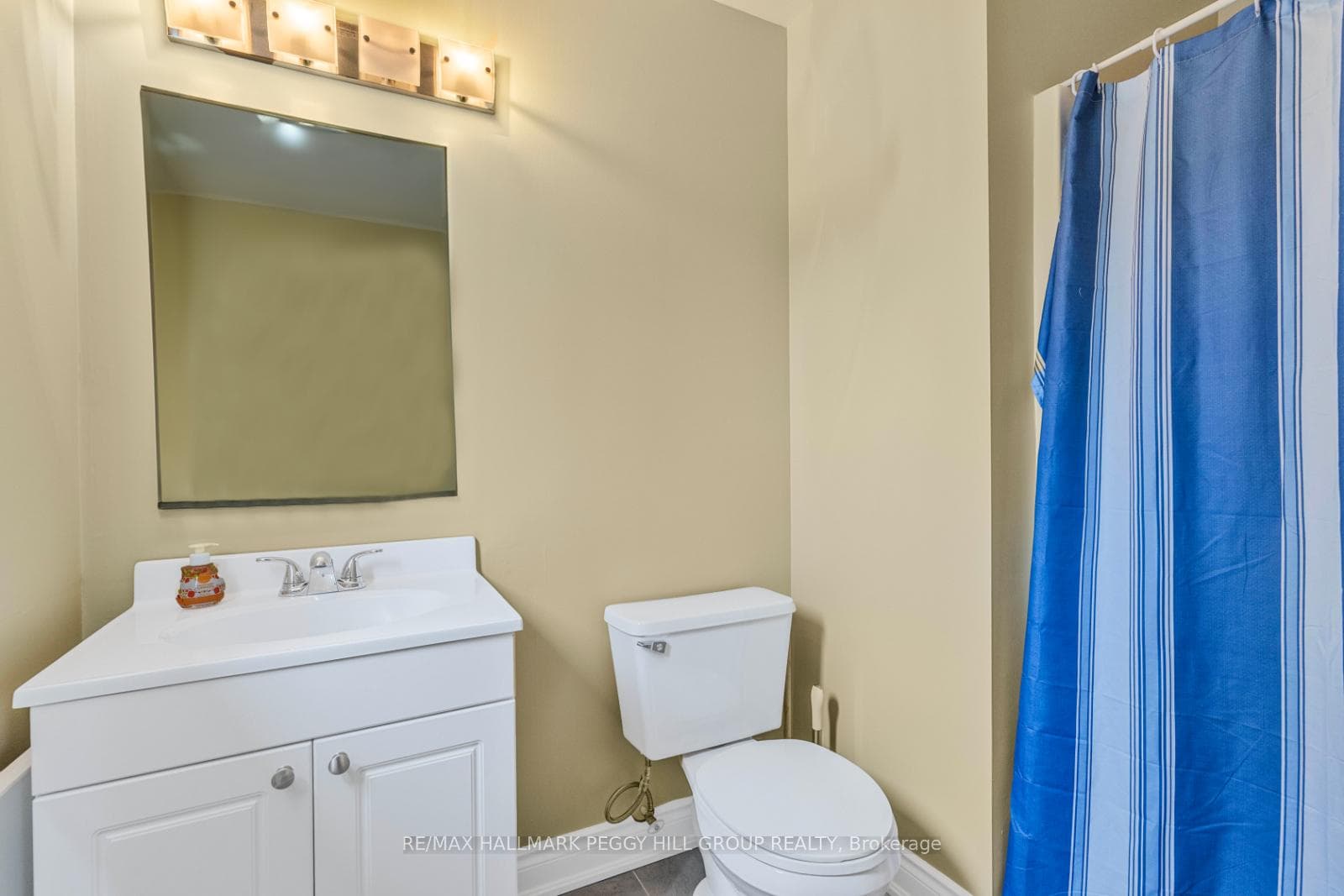 54 Draper Crescent photo 7