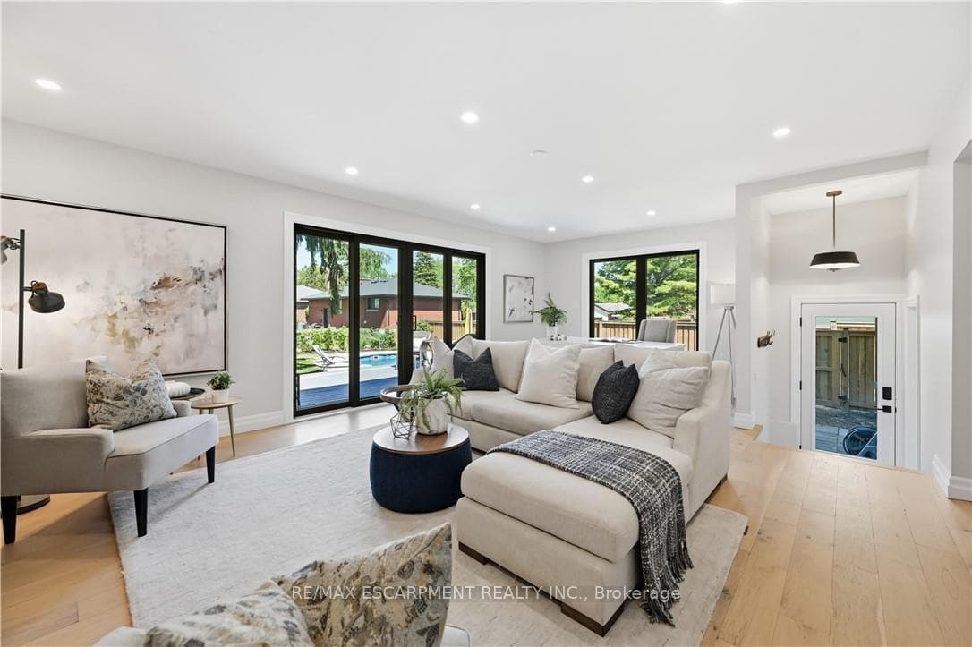 521 Dynes Road photo 18