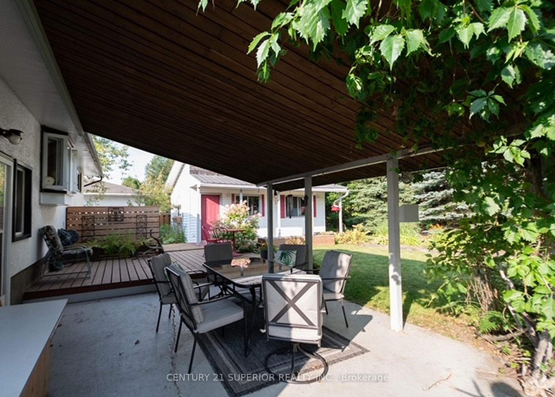 510 Ryerson Crescent photo 20