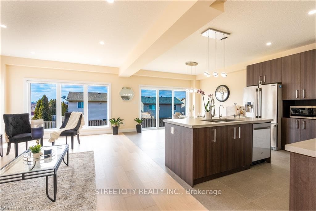 1511 DYLAN Street photo 2
