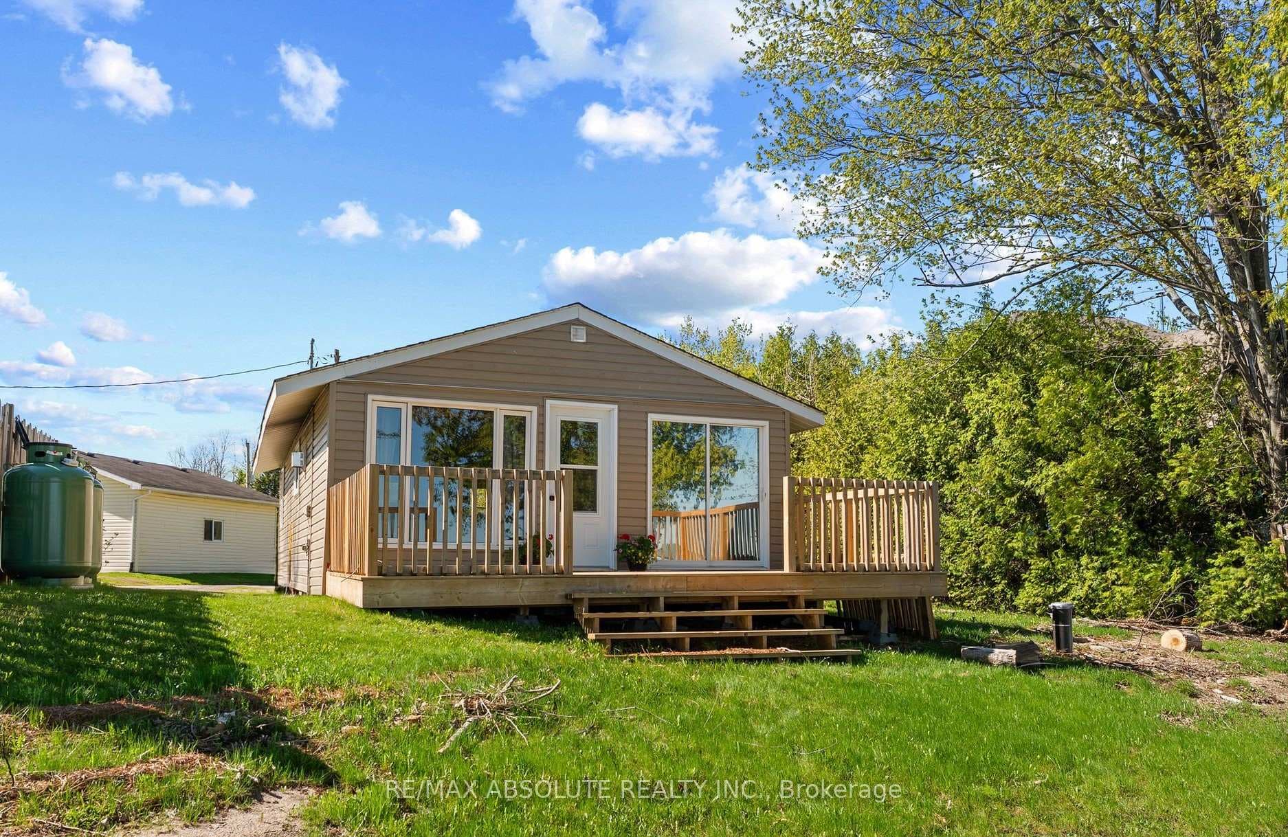 33 B Oakdale Lane photo 2