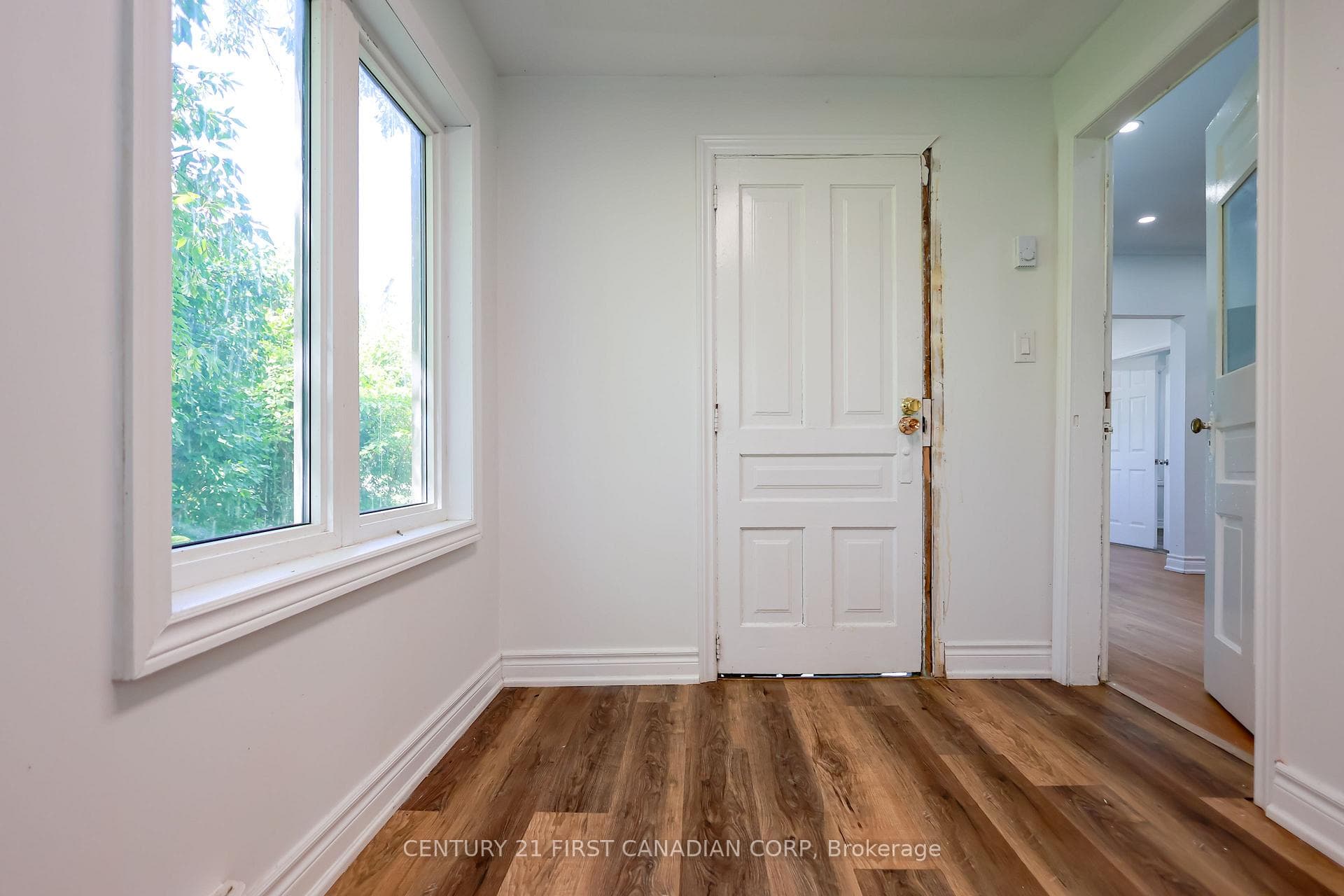 188 Furnival Road photo 18